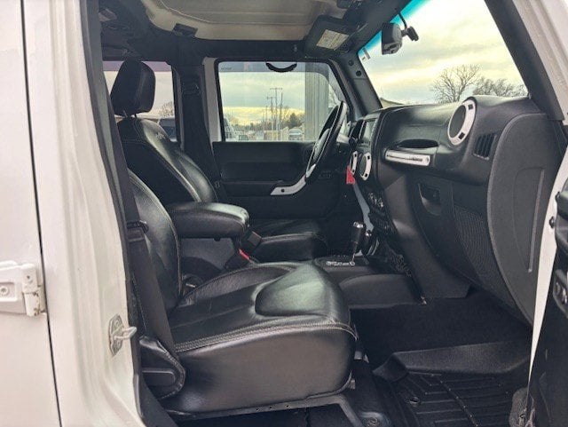 2014 Jeep Wrangler Unlimited Polar Edition