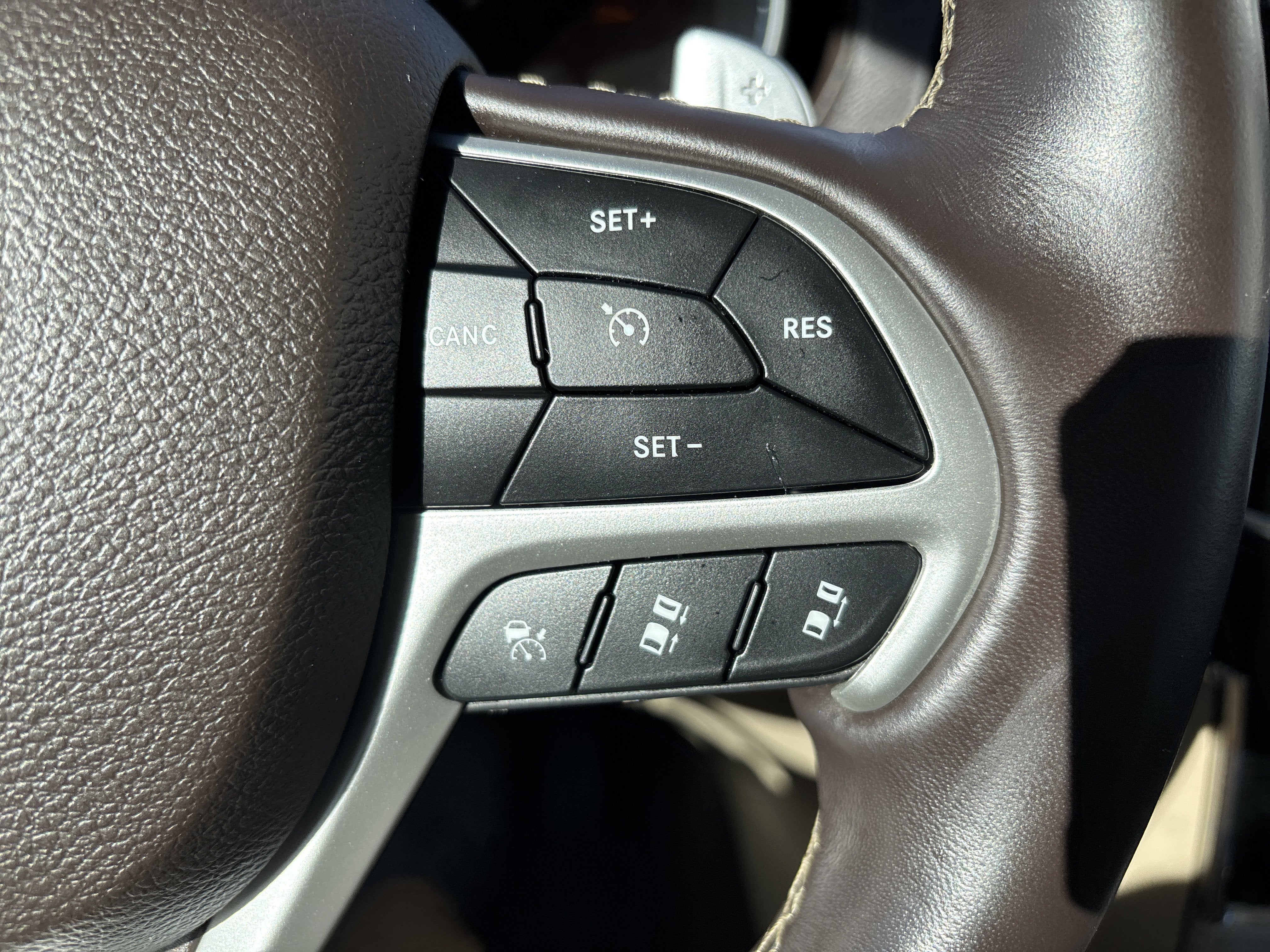 2020 Jeep Grand Cherokee Summit 4X4