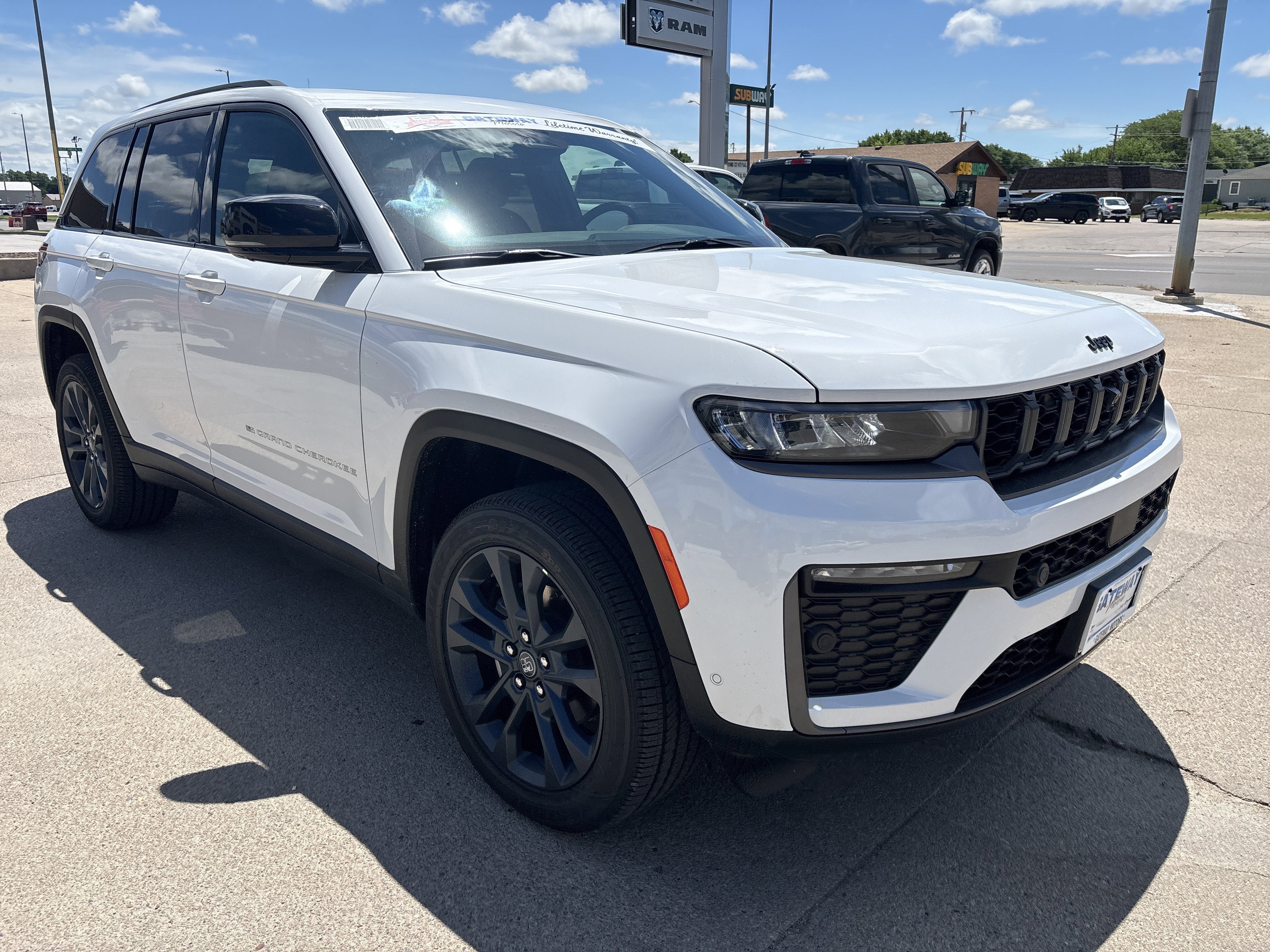2026 Jeep Grand Cherokee GRAND CHEROKEE 85TH ANNIVERSARY EDITION 4X4