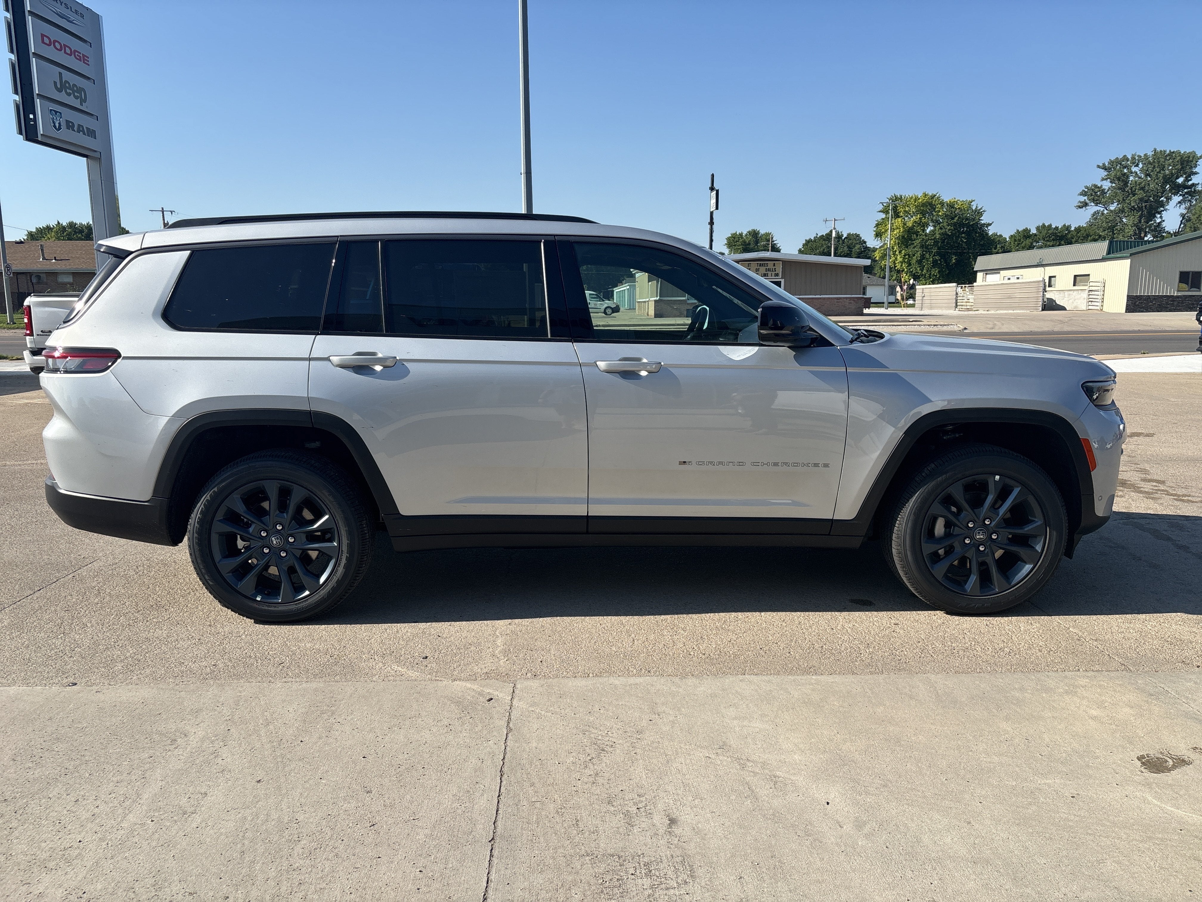 2026 Jeep Grand Cherokee GRAND CHEROKEE L 85TH ANNIVERSARY EDITION 4X4