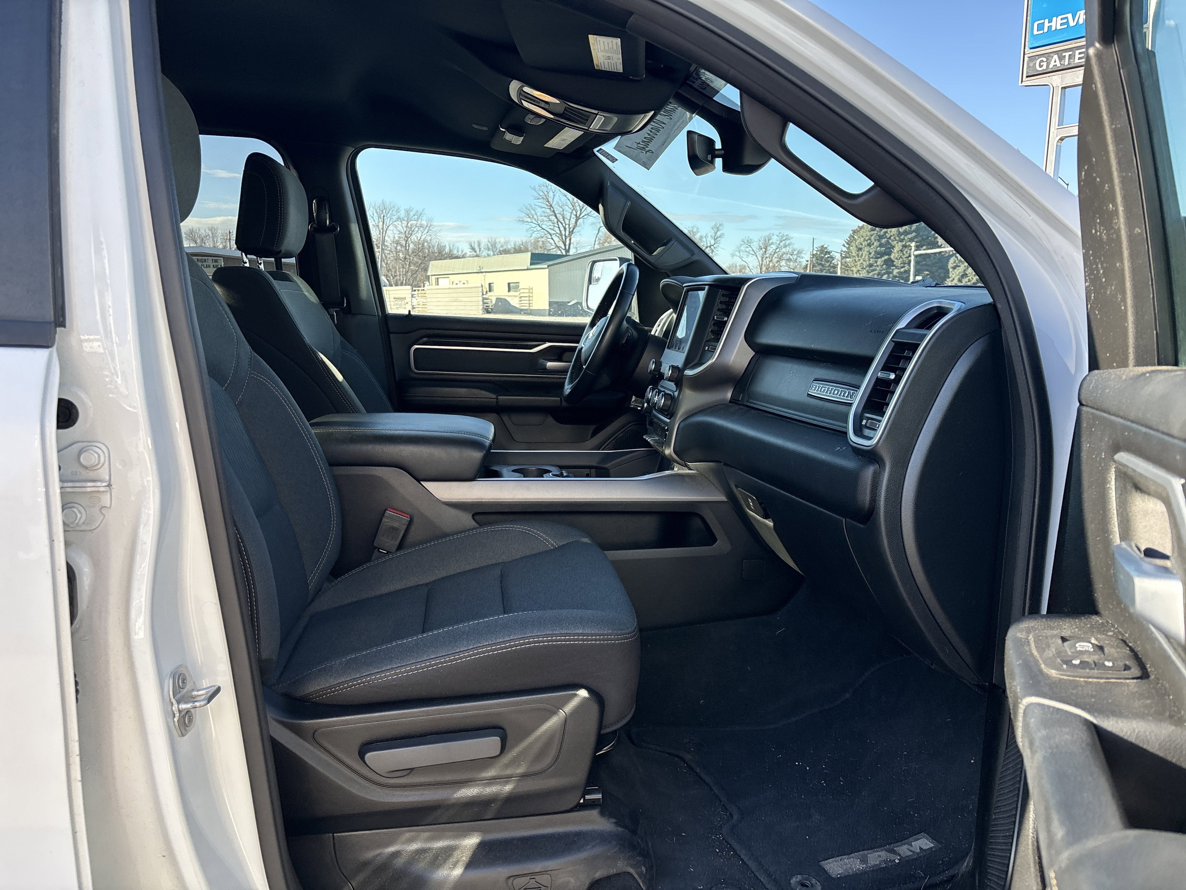 2022 RAM 1500 Big Horn Crew Cab 4x4 5'7' Box