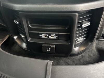 2023 RAM 1500 Laramie Crew Cab 4x4 5'7' Box