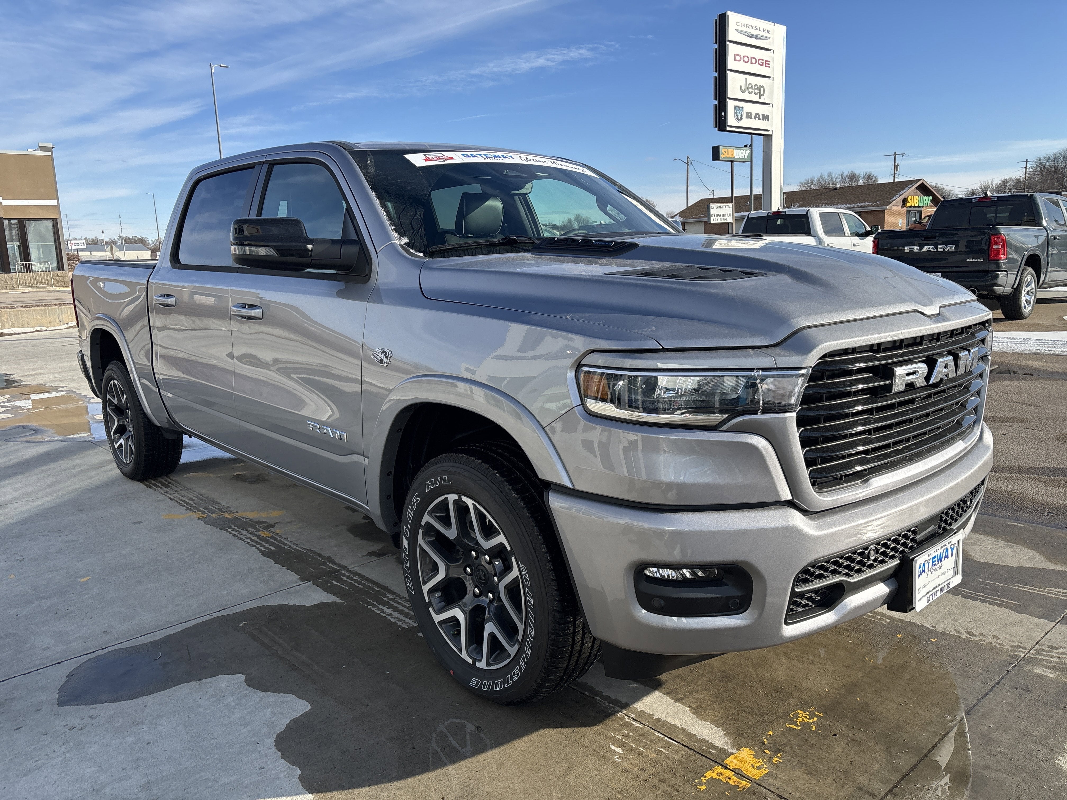 2026 RAM Ram 1500 RAM 1500 LARAMIE CREW CAB 4X4 5'7' BOX