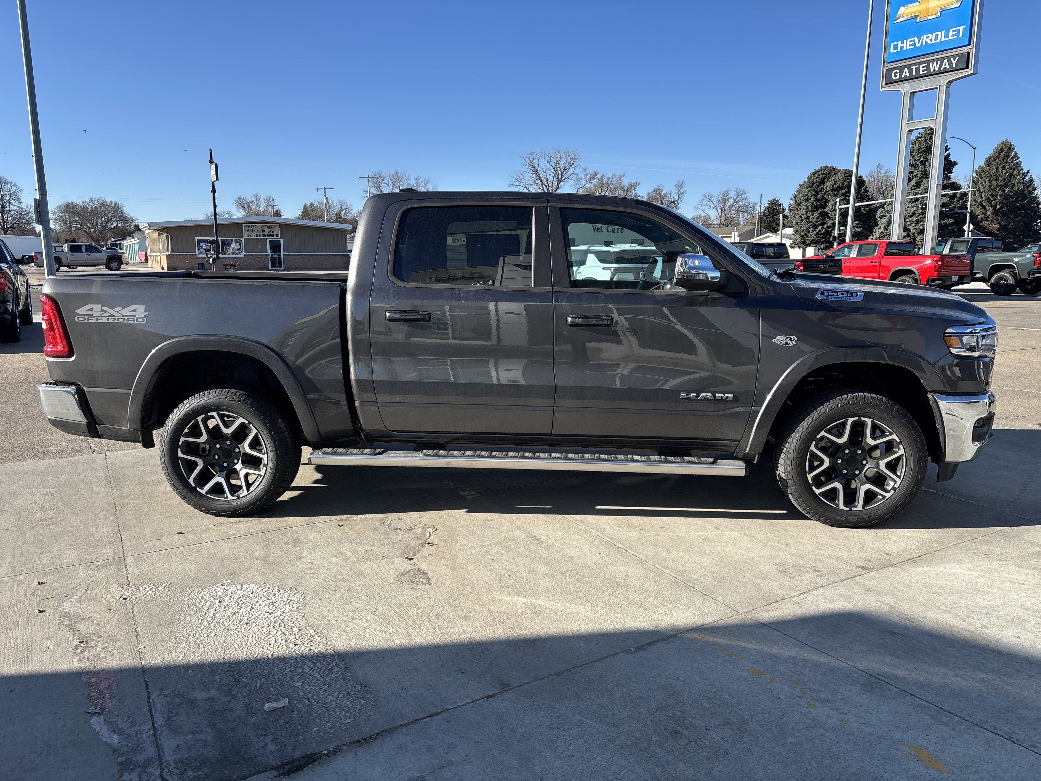 2026 RAM Ram 1500 RAM 1500 LARAMIE CREW CAB 4X4 5'7' BOX