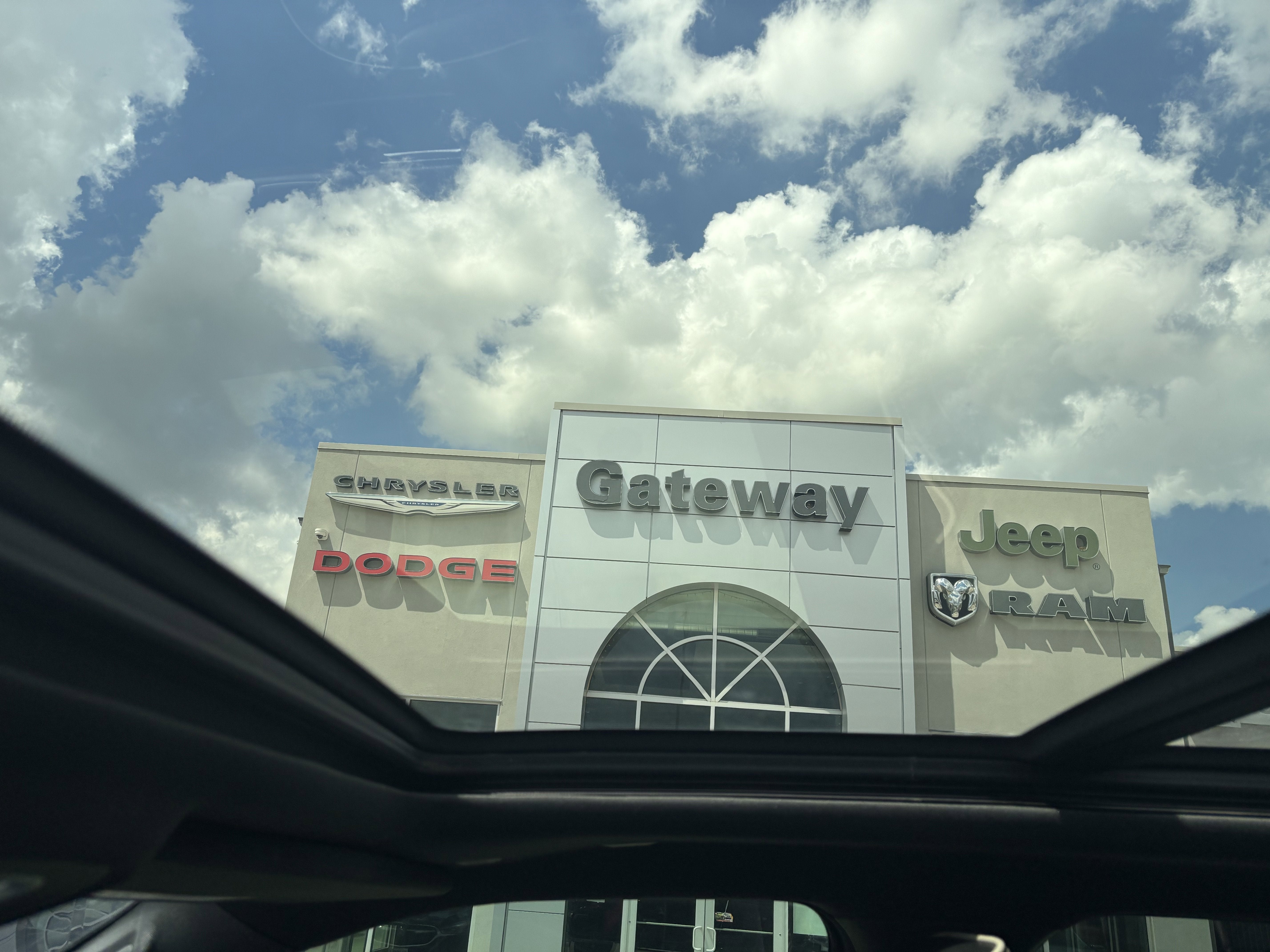 2021 RAM 1500 Laramie Crew Cab 4x4 5'7' Box