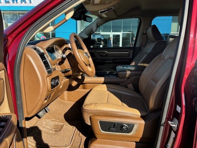 2019 RAM 1500 Longhorn Crew Cab 4x4 5'7' Box