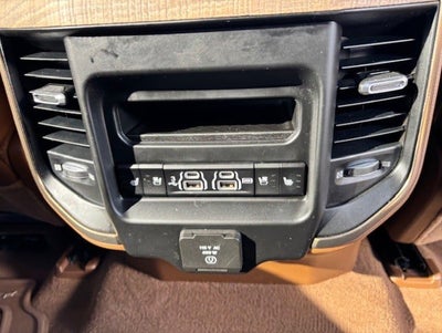 2019 RAM 1500 Longhorn Crew Cab 4x4 5'7' Box