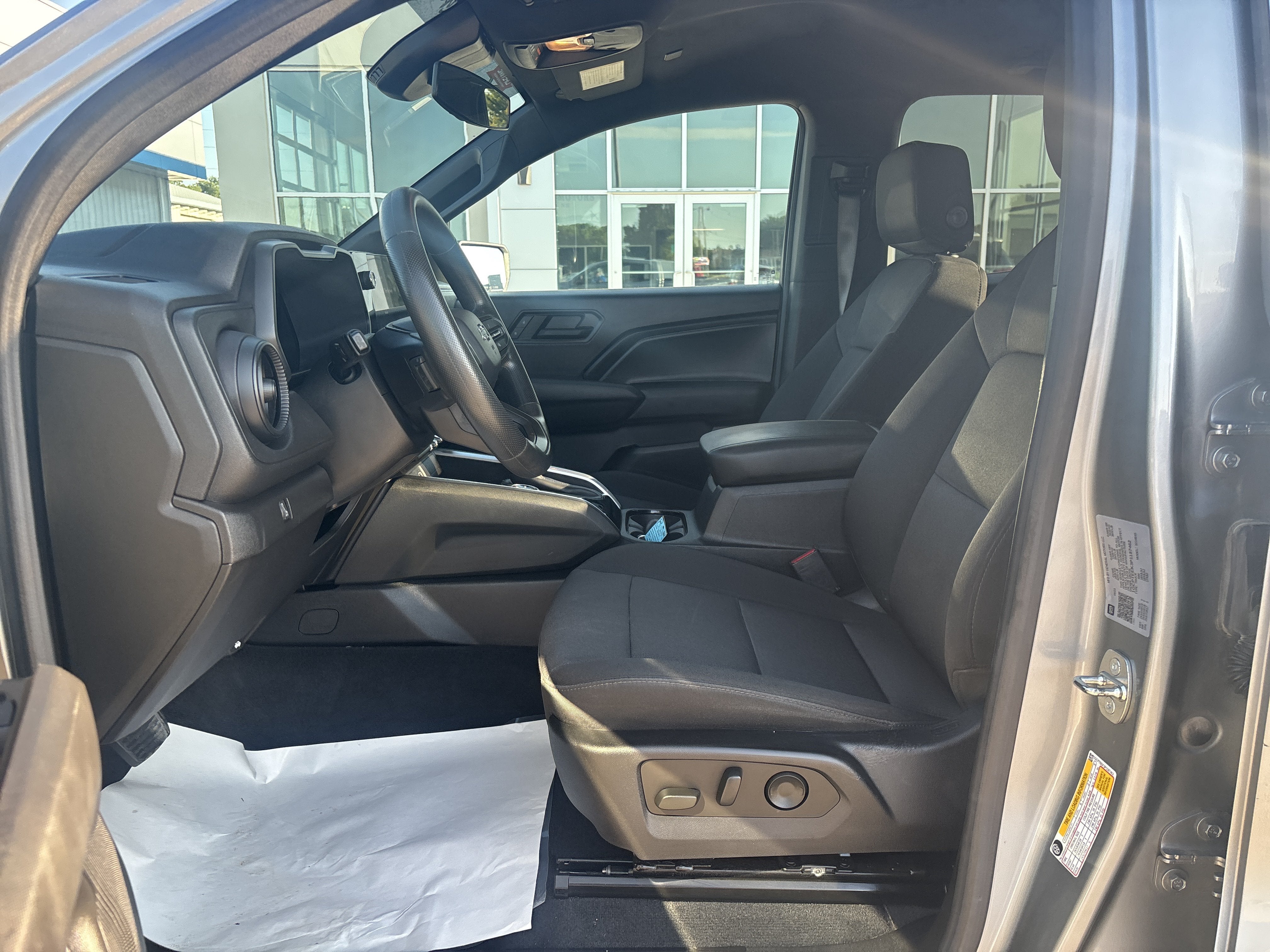 2023 Chevrolet Colorado 4WD Crew Cab Short Box Trail Boss