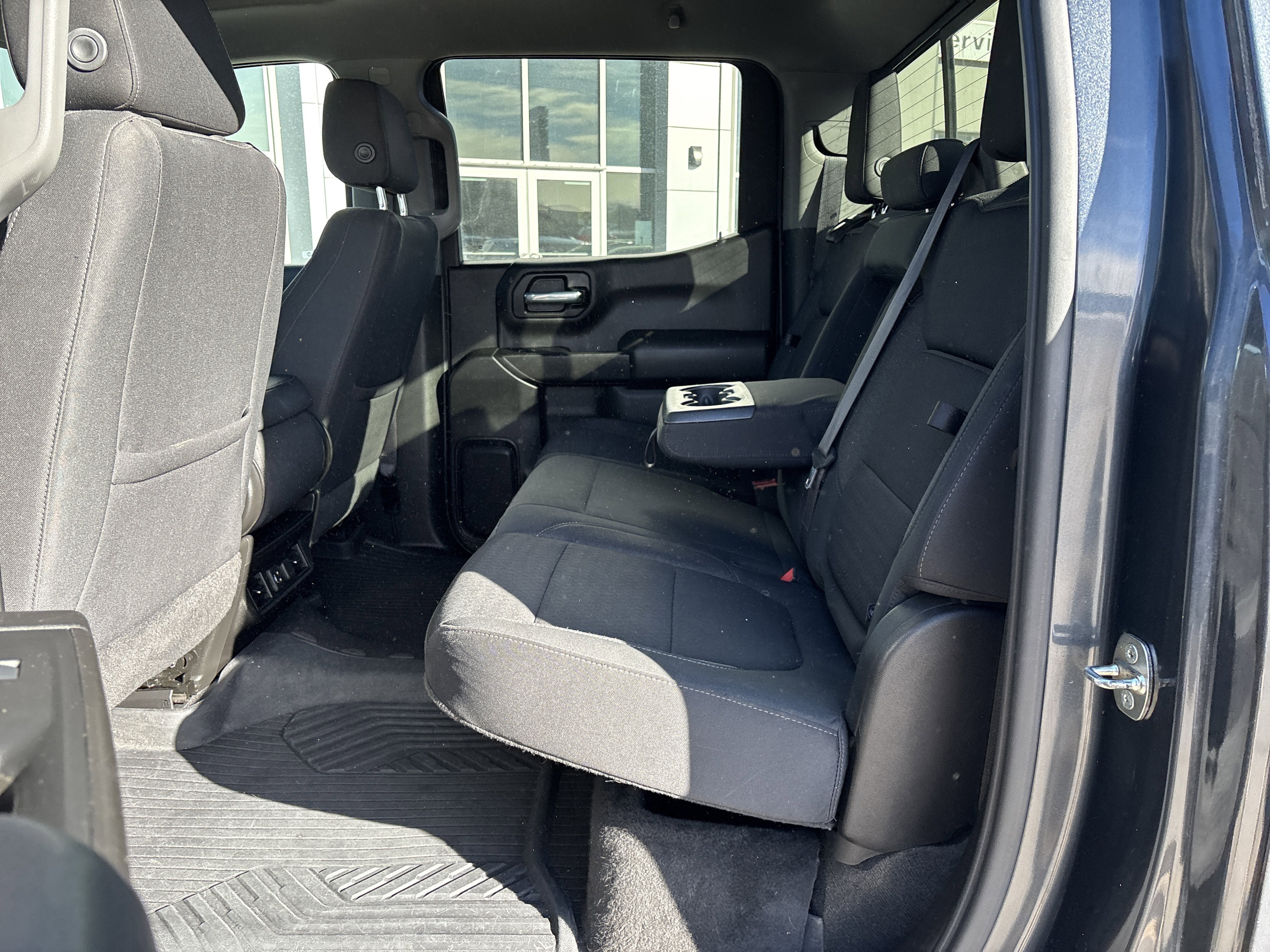 2022 Chevrolet Silverado 1500 LTD 4WD Crew Cab Short Bed LT