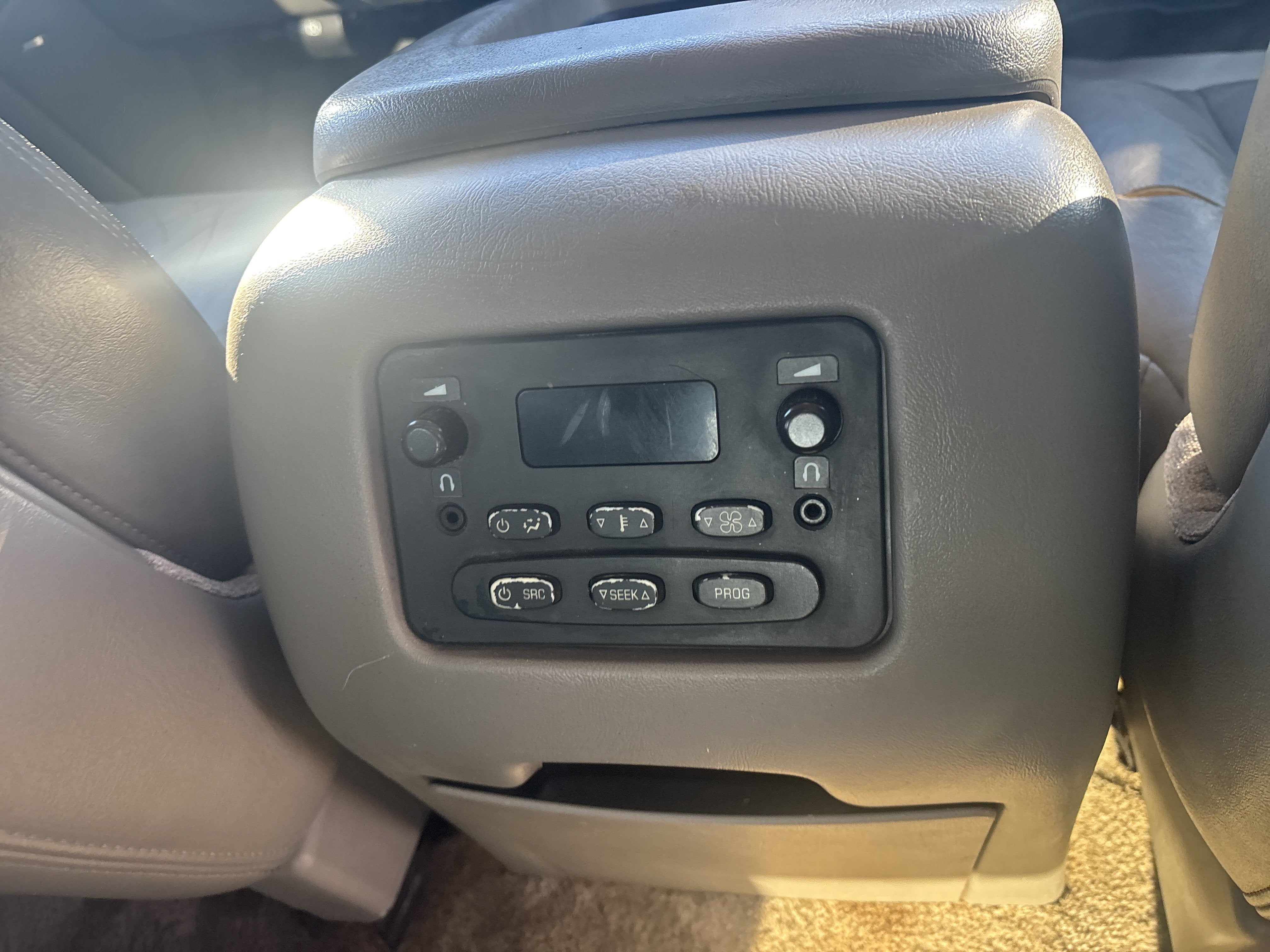 2003 GMC Yukon SLT
