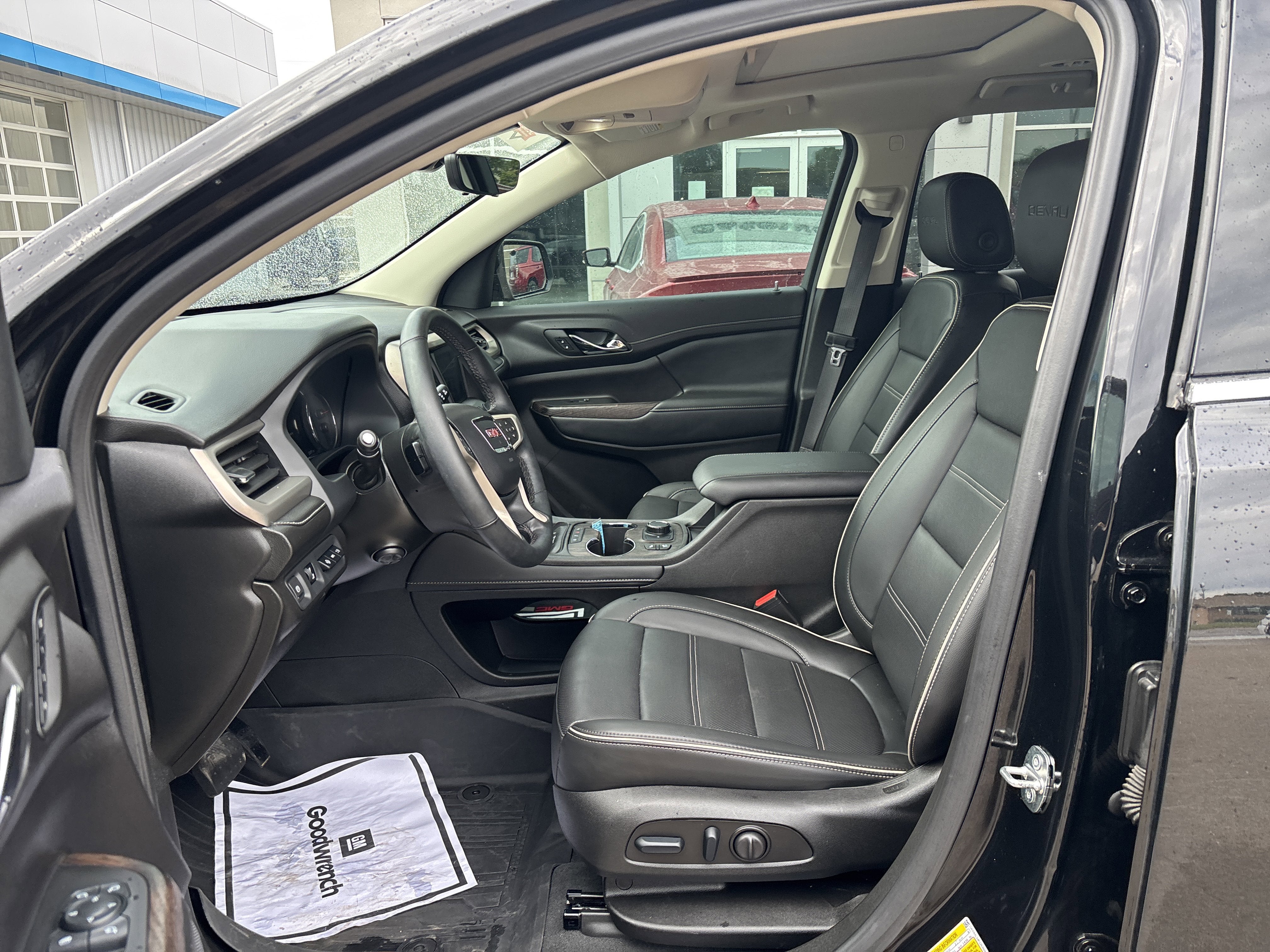 2023 GMC Acadia AWD Denali