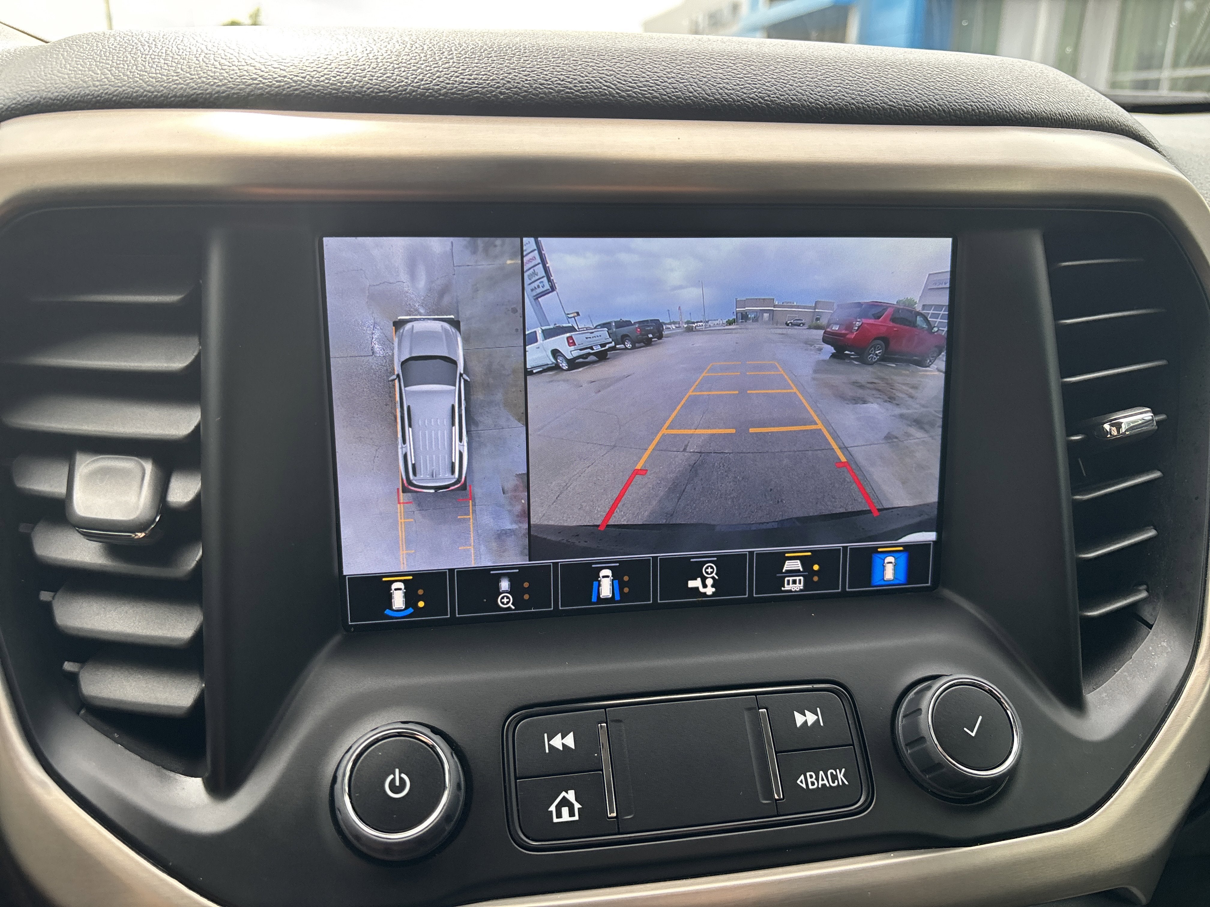 2023 GMC Acadia AWD Denali