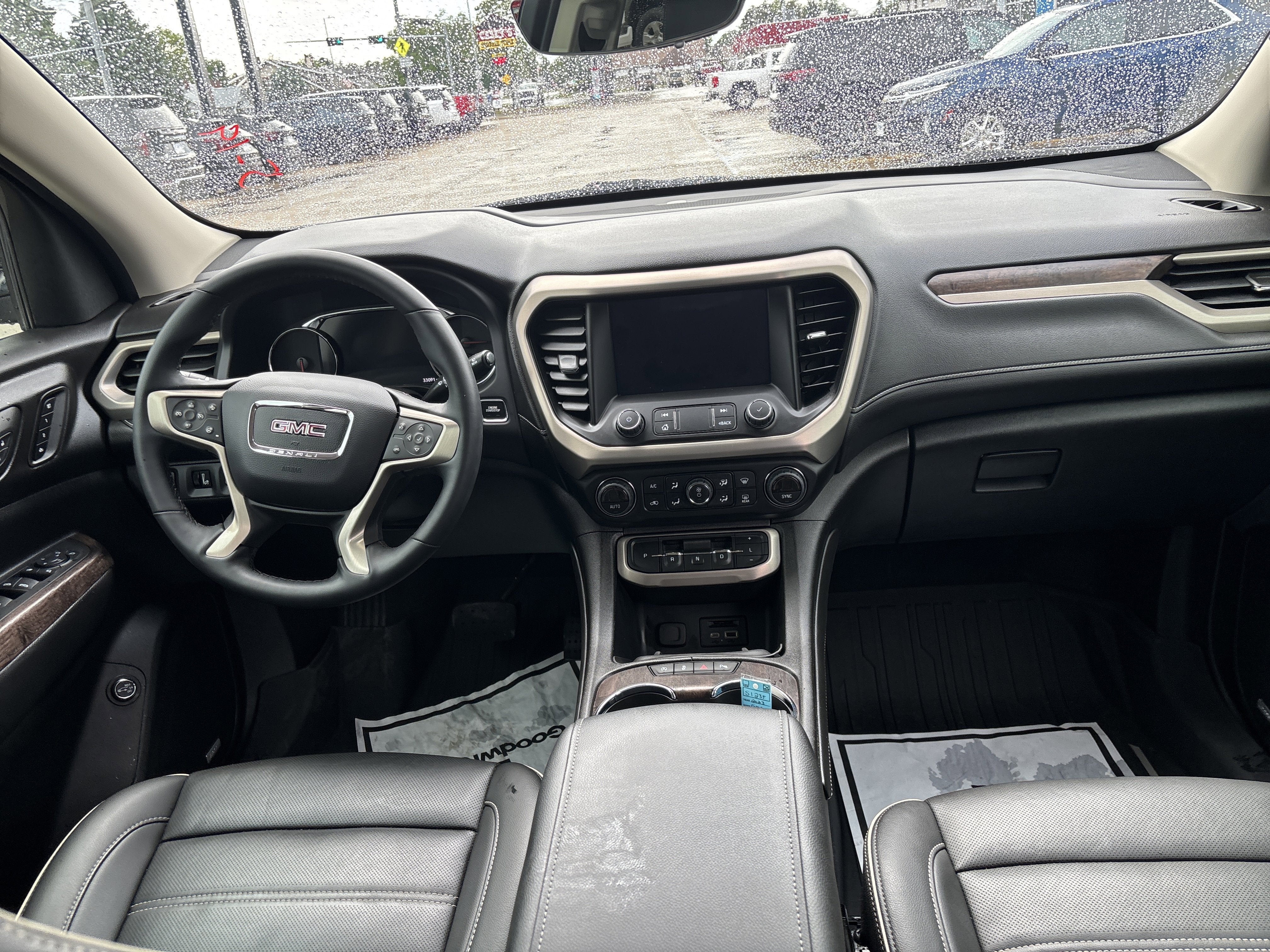 2023 GMC Acadia AWD Denali