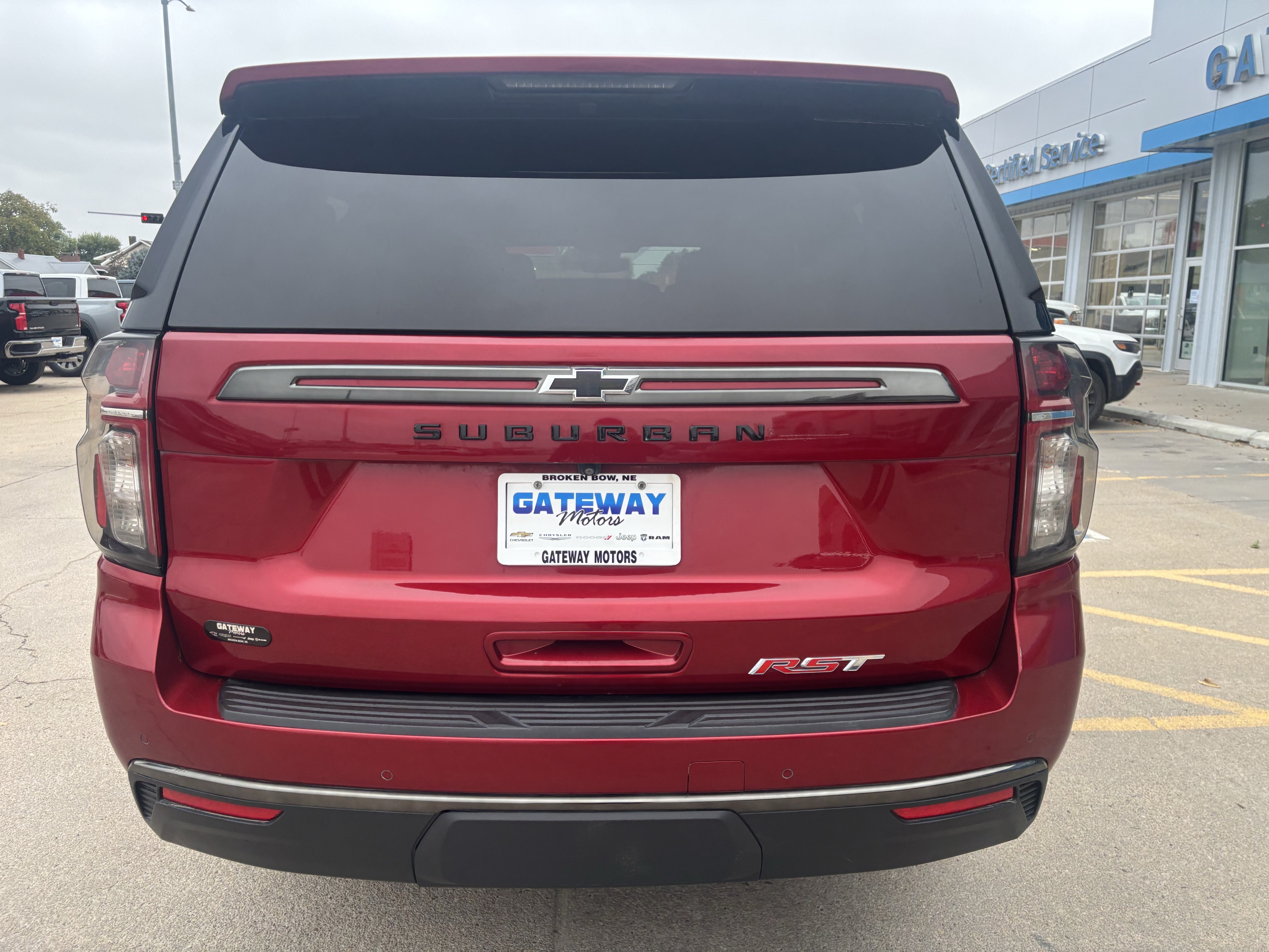 2021 Chevrolet Suburban RST - Photo 10