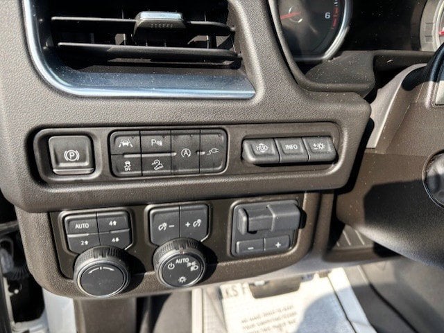 2021 Chevrolet Suburban 4WD High Country