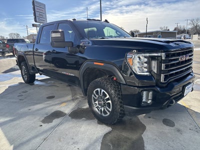 2022 GMC Sierra 2500HD 4WD Crew Cab Standard Bed AT4