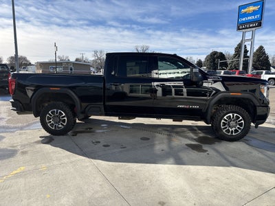 2022 GMC Sierra 2500HD 4WD Crew Cab Standard Bed AT4