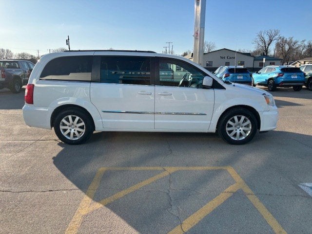 2014 Chrysler Town & Country Touring