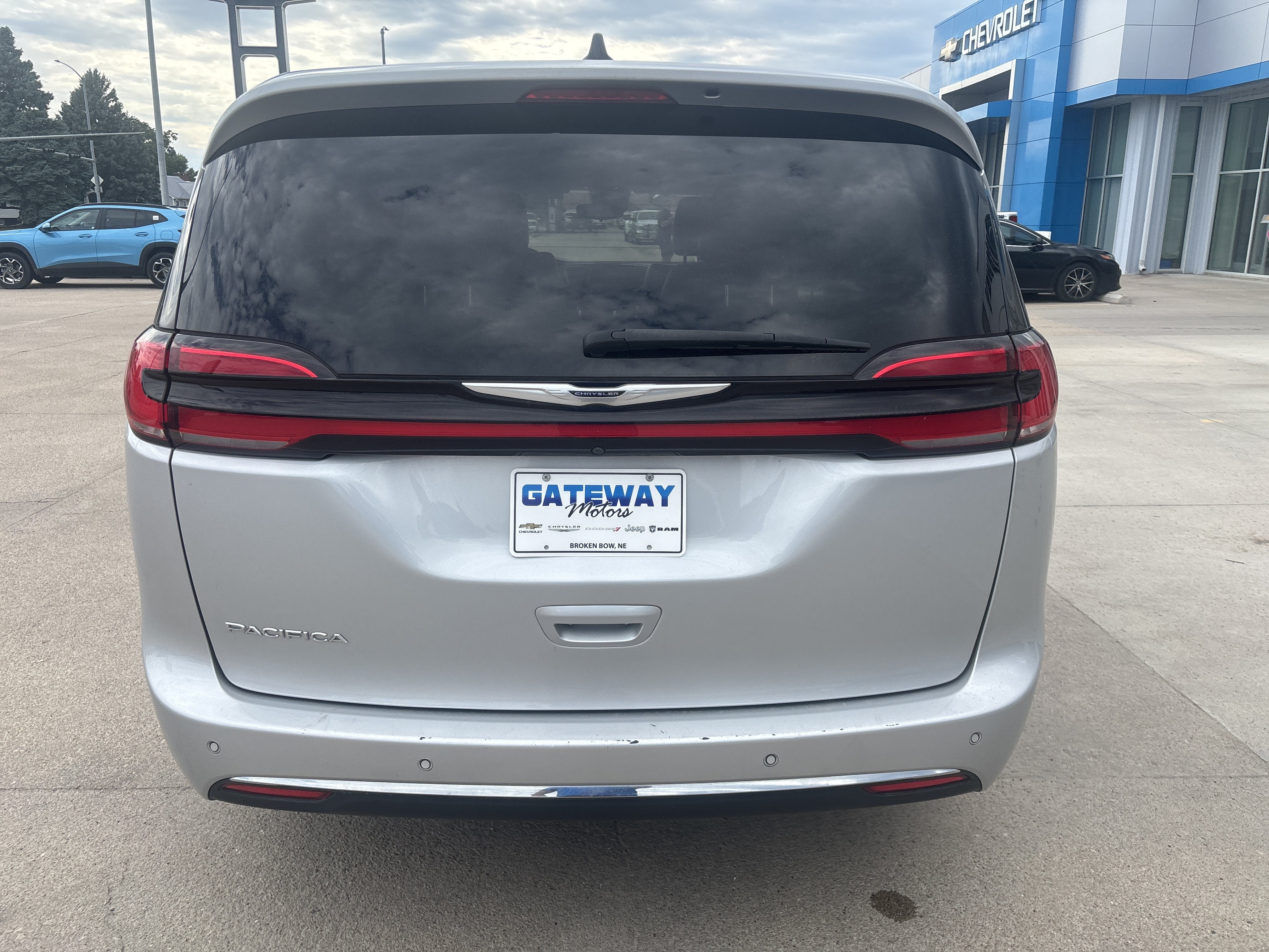 2024 Chrysler Pacifica Touring L