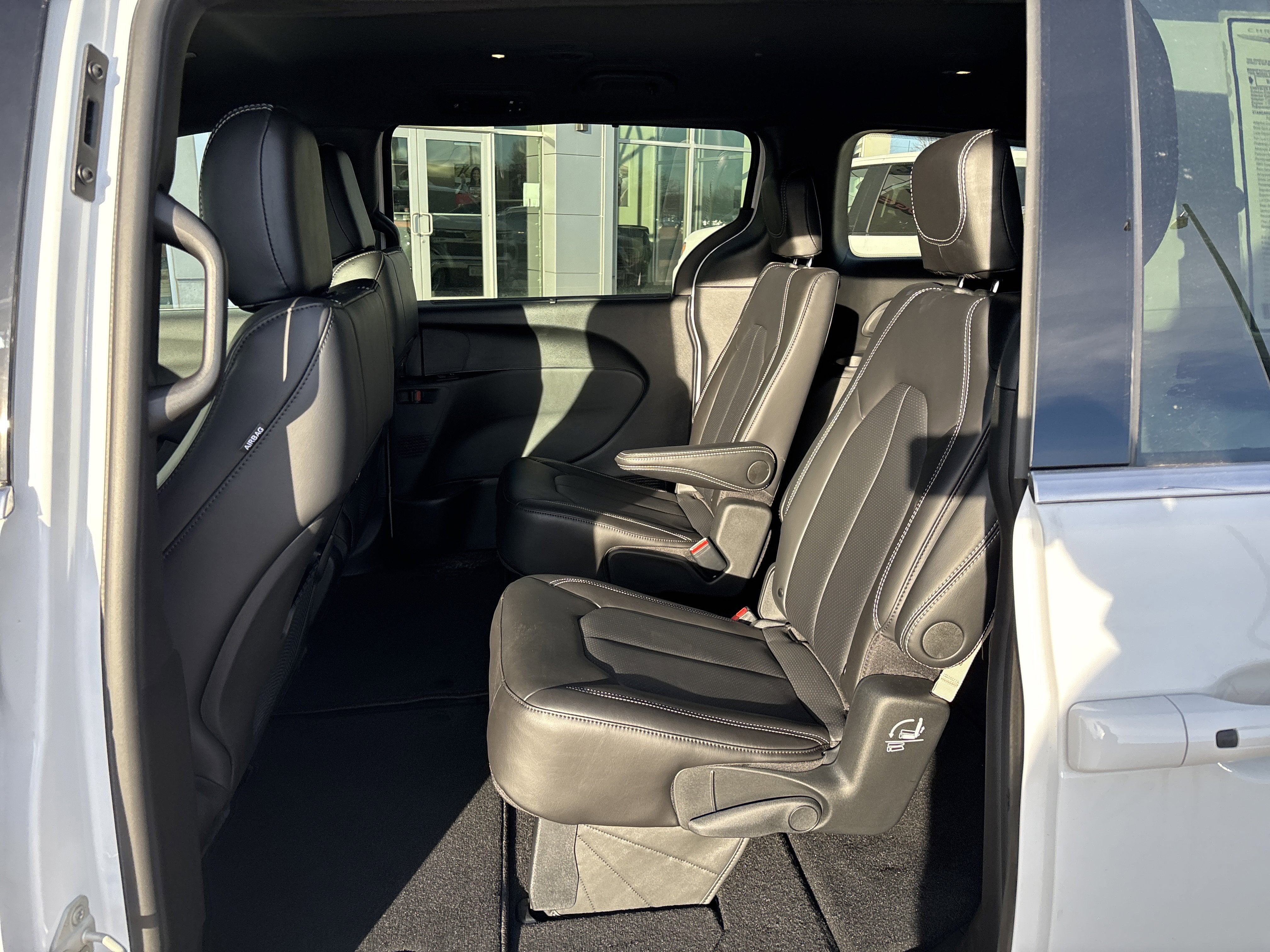 2026 Chrysler Pacifica PACIFICA SELECT AWD