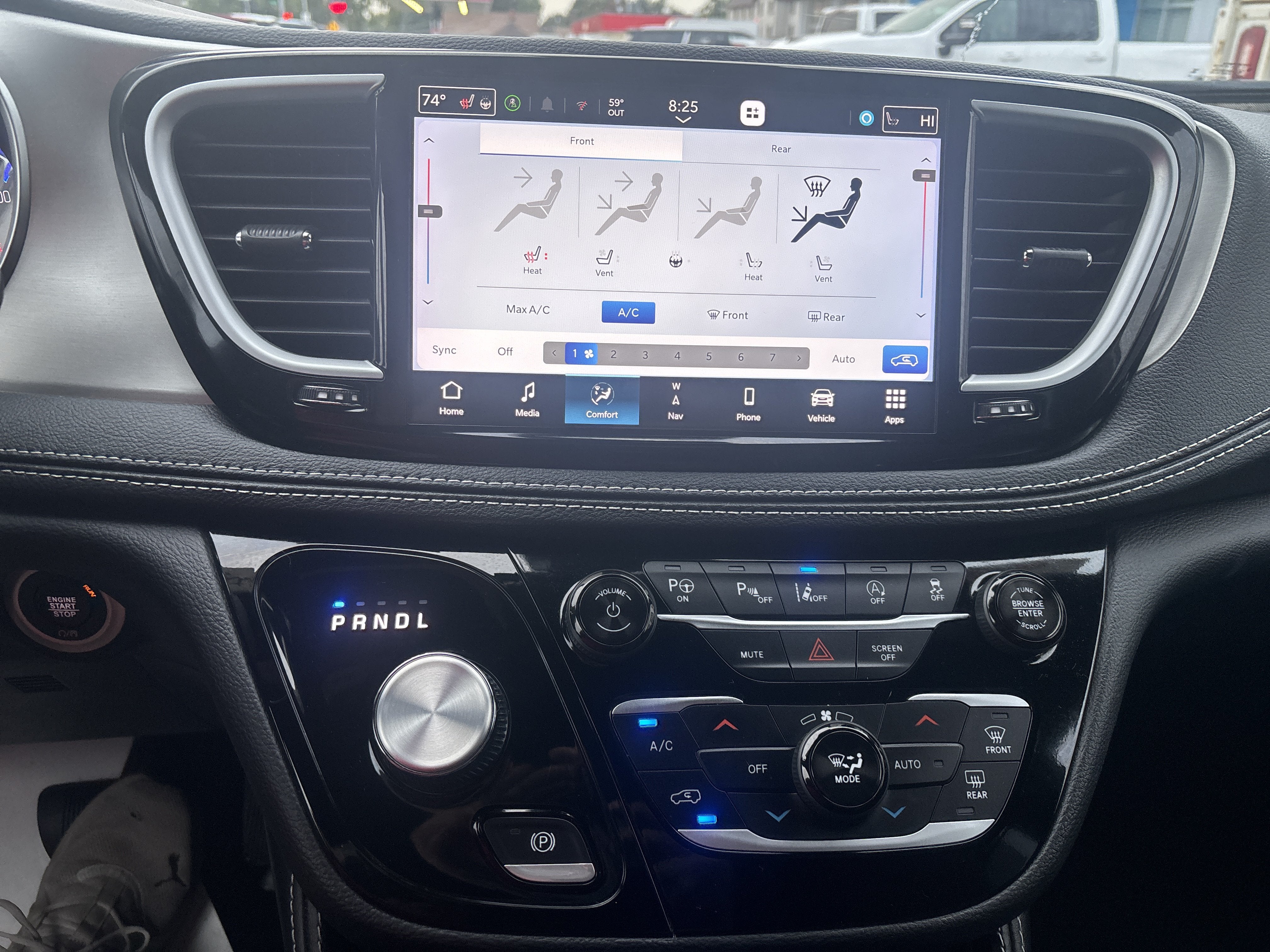 2024 Chrysler Pacifica Limited AWD