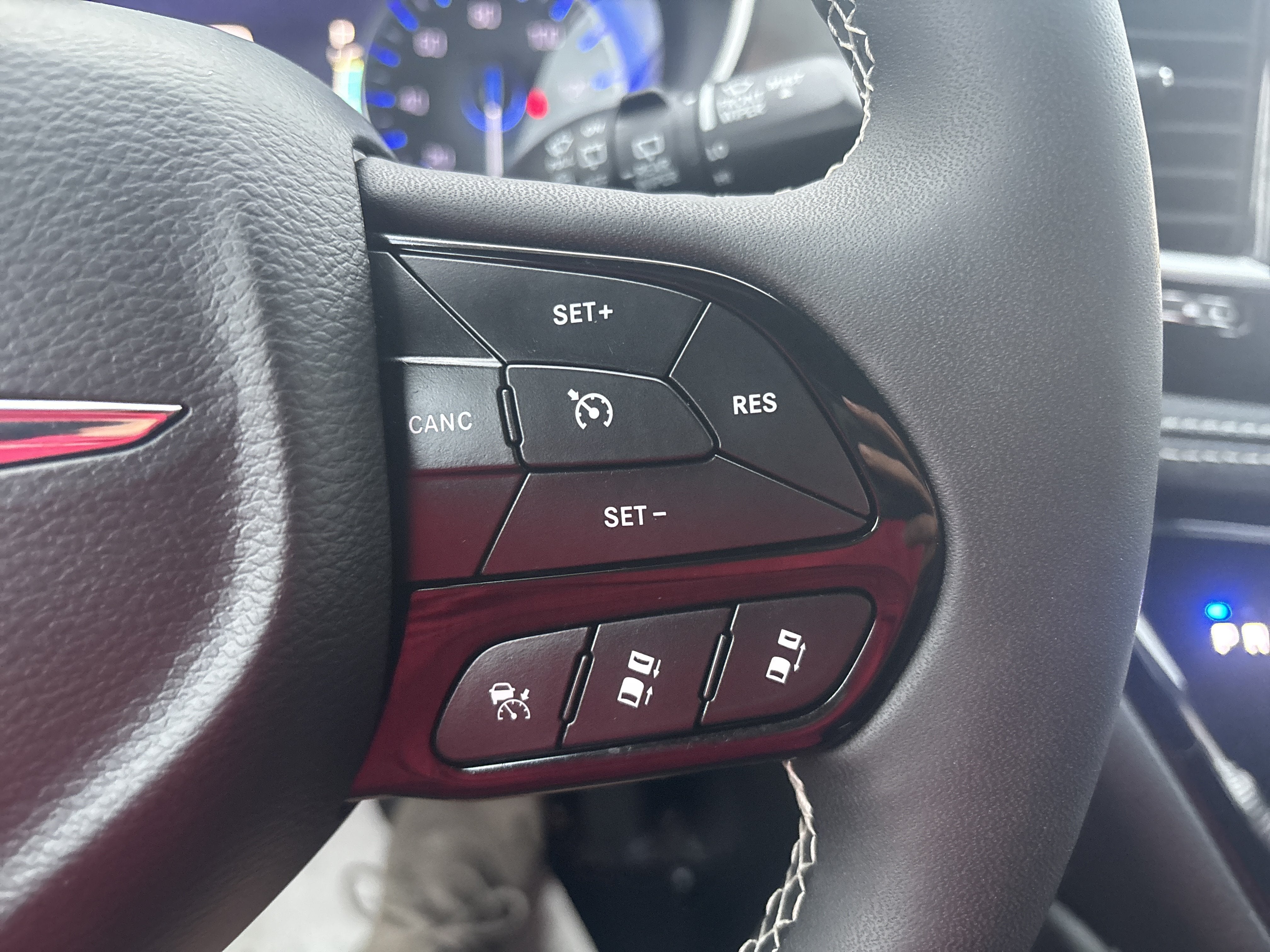 2024 Chrysler Pacifica Limited AWD