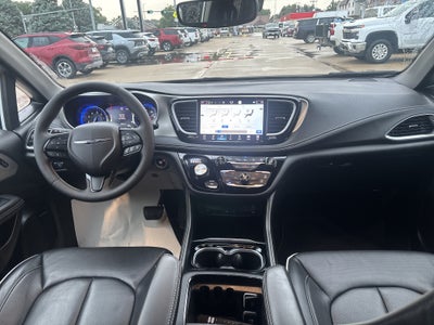 2024 Chrysler Pacifica Limited AWD