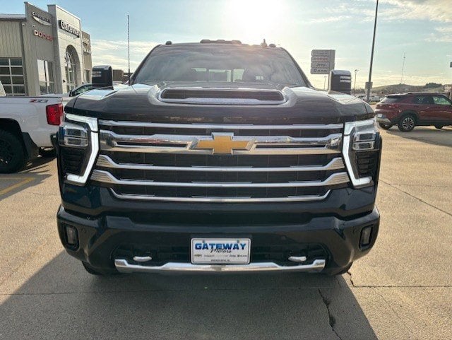 2024 Chevrolet Silverado 2500HD 4WD Crew Cab Standard Bed High Country