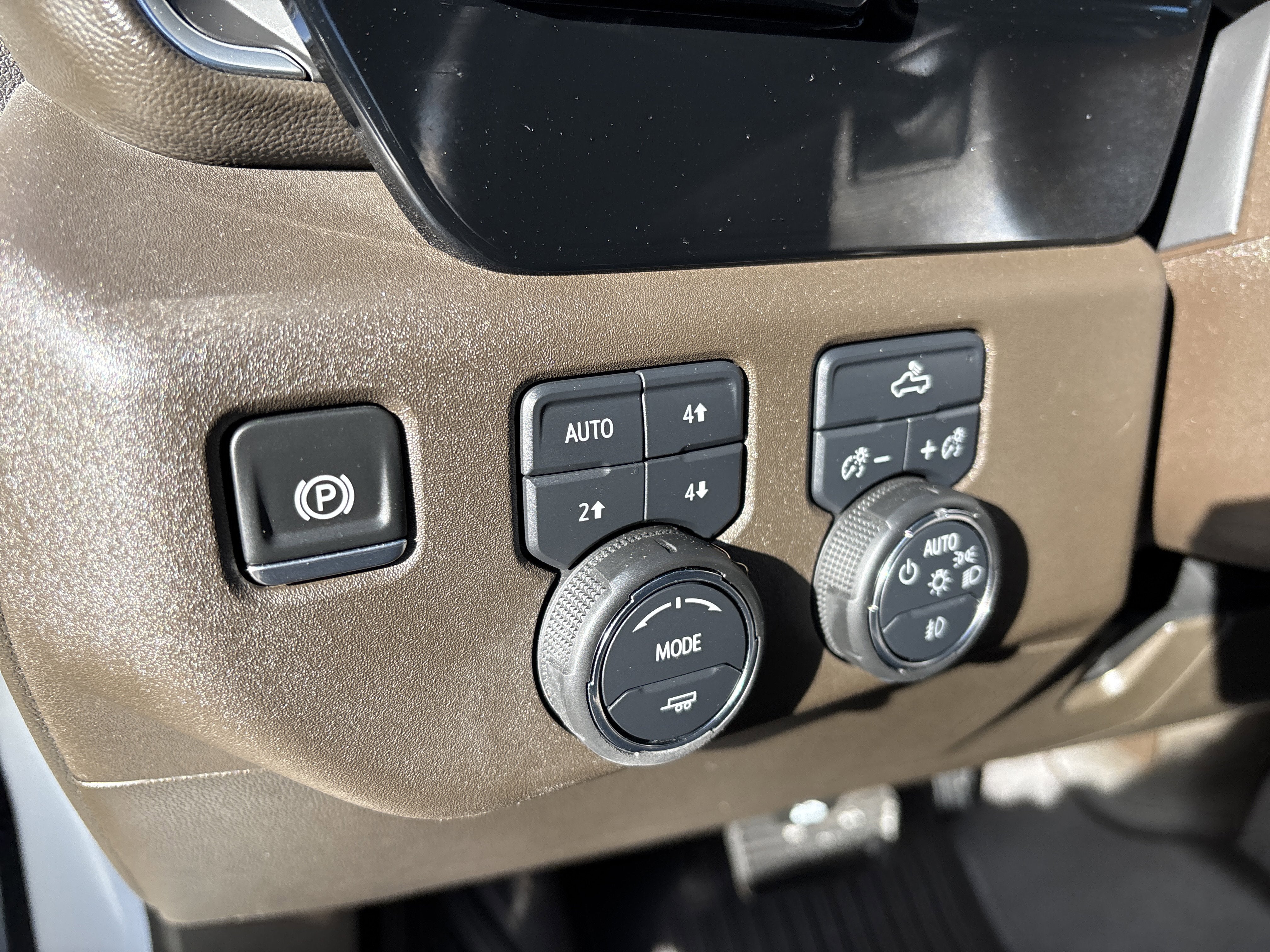 2024 Chevrolet Silverado 1500 4WD Crew Cab Short Bed RST