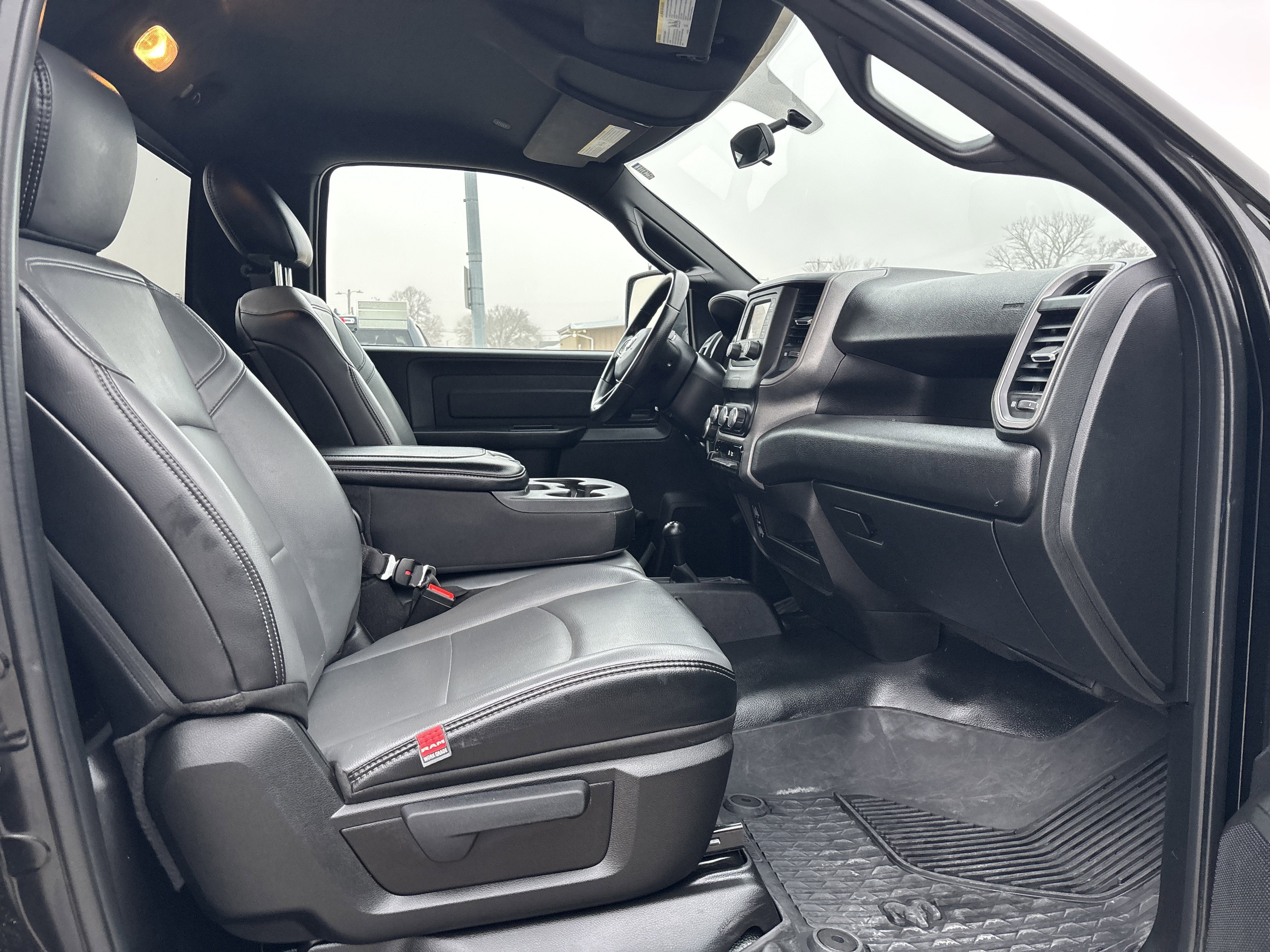 2024 RAM 3500 Tradesman Regular Cab 4x4 8' Box