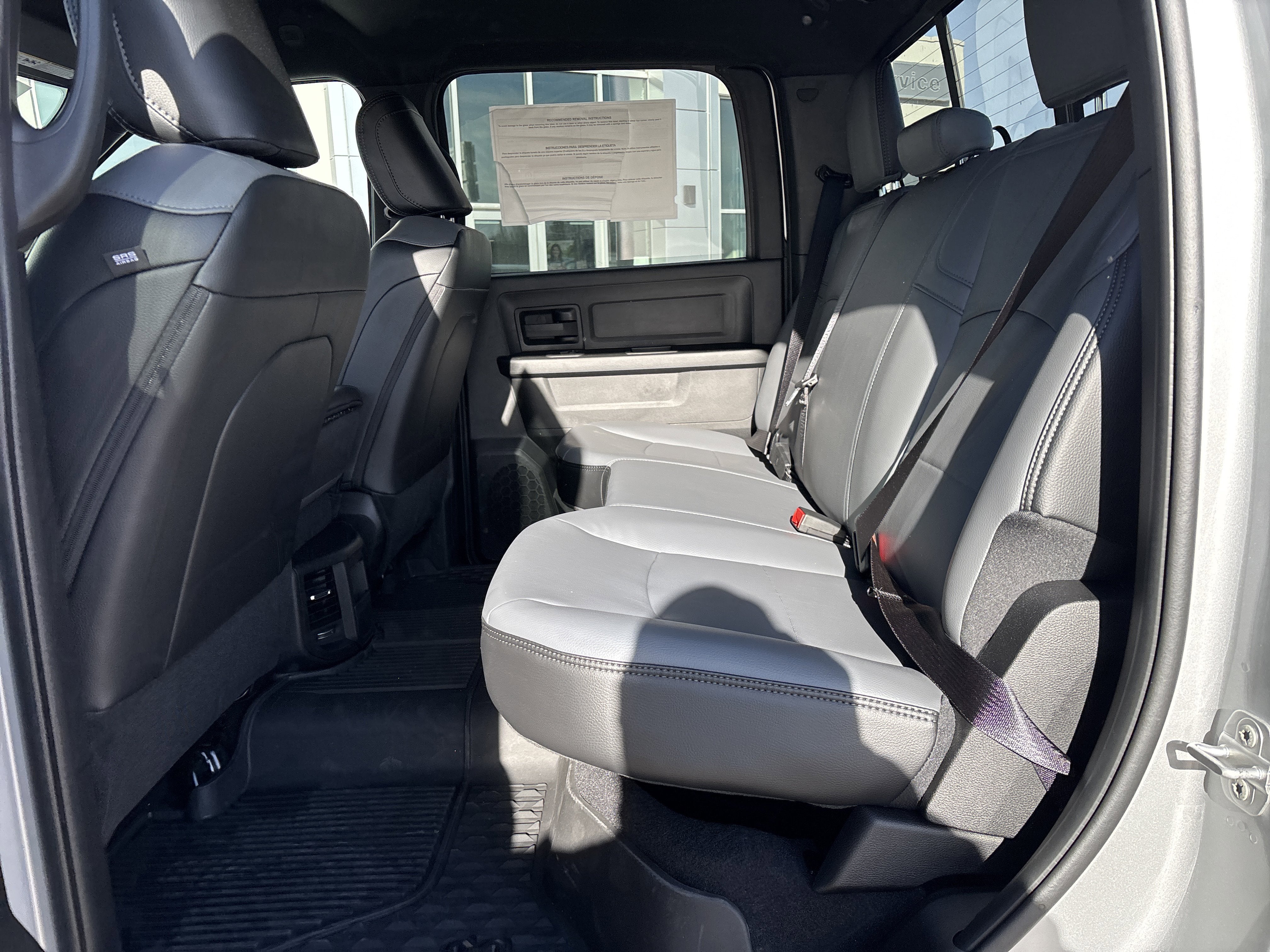 2026 RAM Ram 3500 RAM 3500 TRADESMAN CREW CAB 4X4 6'4' BOX