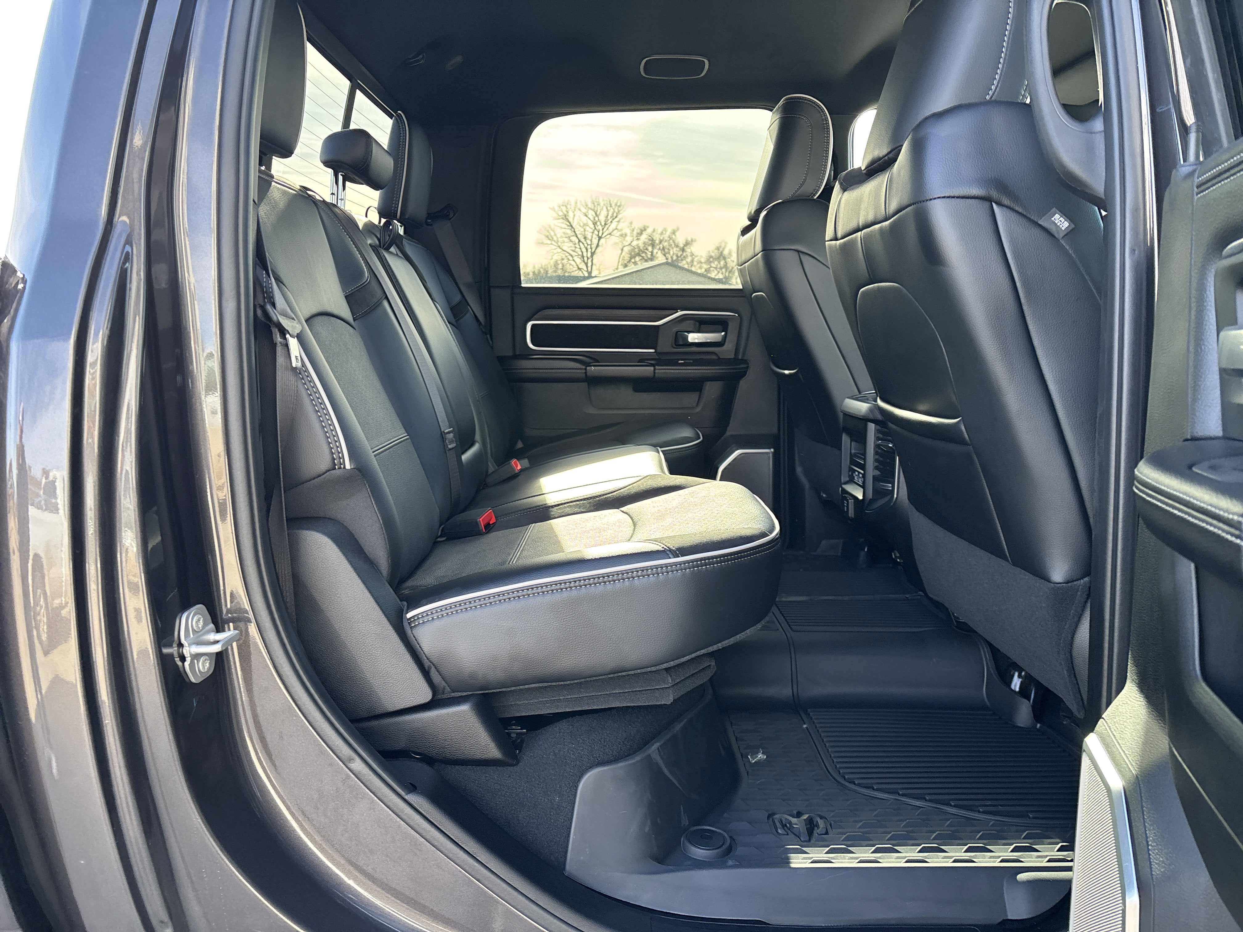 2026 RAM Ram 3500 RAM 3500 LARAMIE CREW CAB 4X4 8' BOX