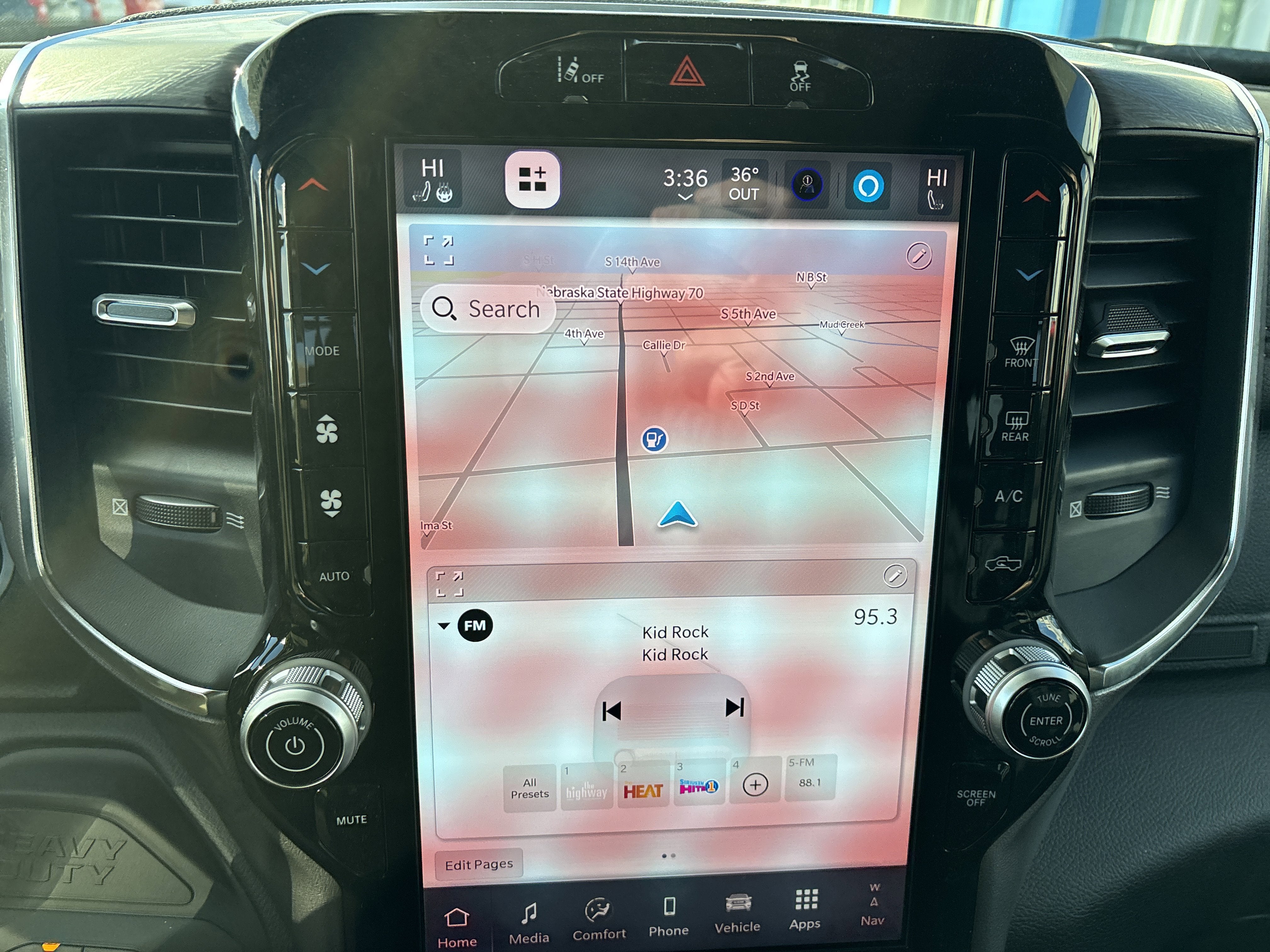 2026 RAM Ram 3500 RAM 3500 LARAMIE MEGA CAB 4X4 6'4' BOX