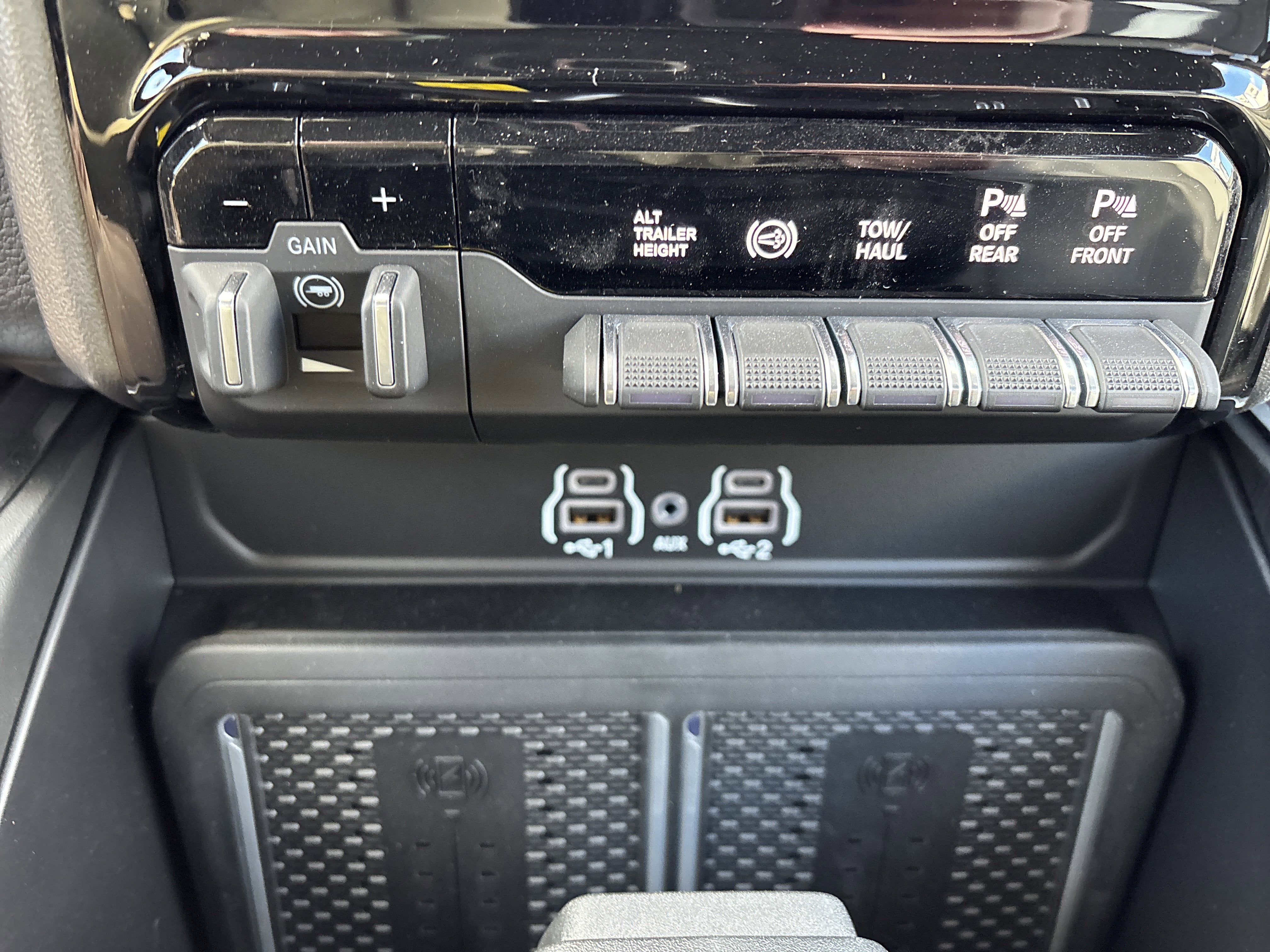 2026 RAM Ram 3500 RAM 3500 LARAMIE MEGA CAB 4X4 6'4' BOX