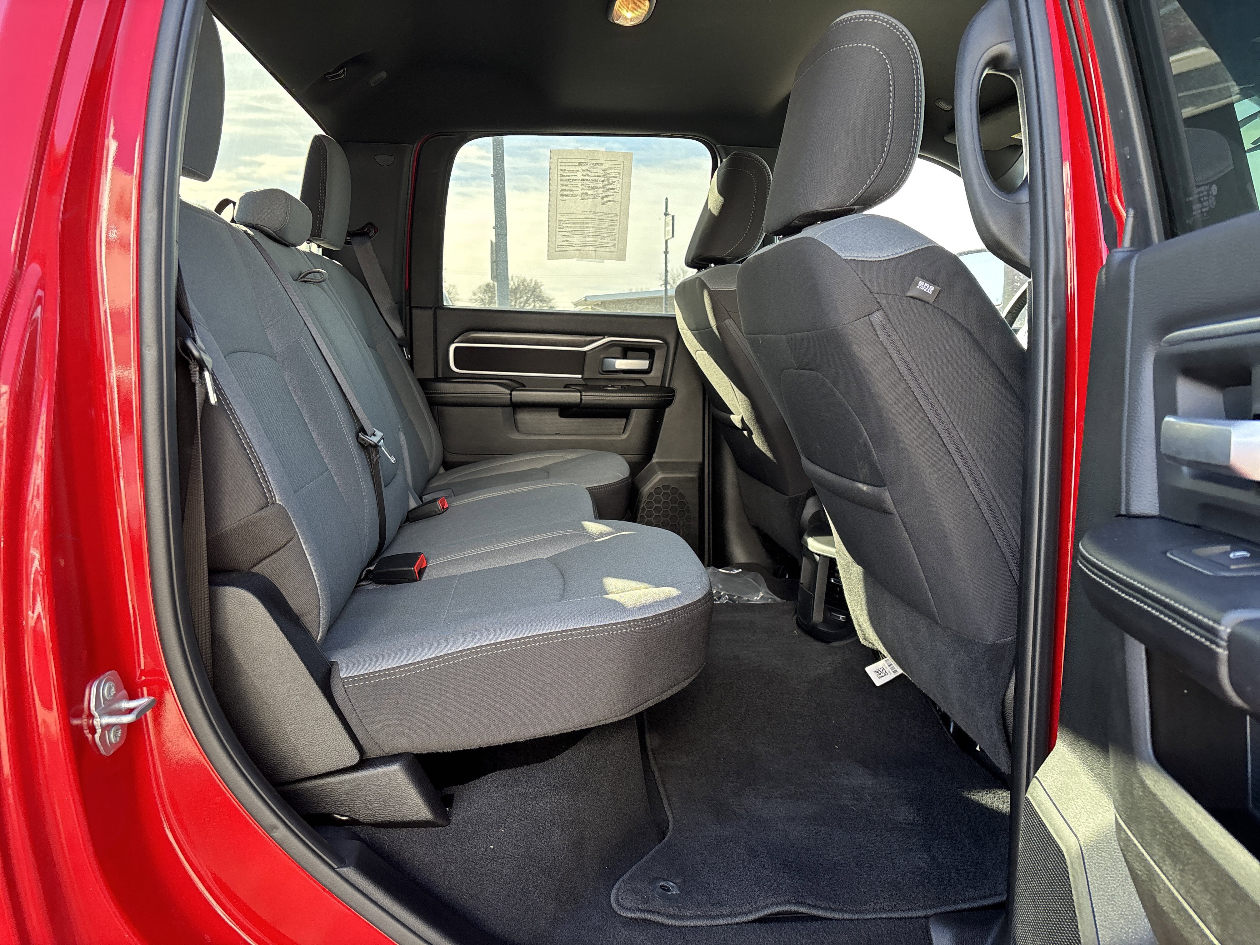 2024 RAM 2500 Big Horn Crew Cab 4x4 6'4' Box