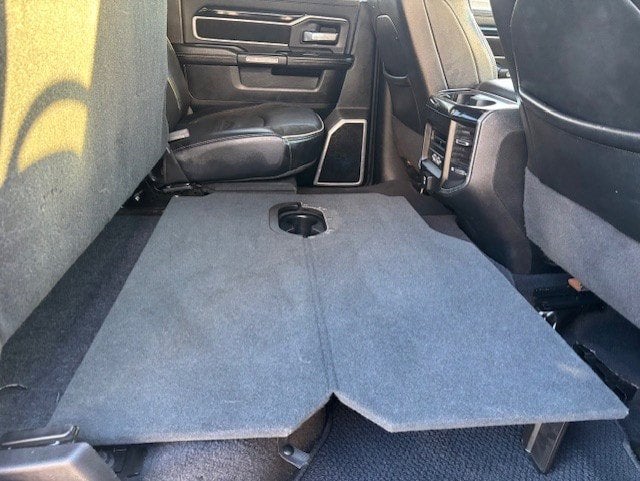 2019 RAM 2500 Laramie Crew Cab 4x4 6'4' Box