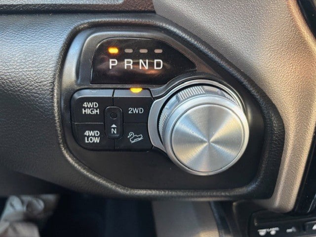 2019 RAM 2500 Laramie Crew Cab 4x4 6'4' Box