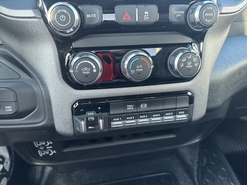 2027 RAM Ram 5500 Chassis Cab RAM 5500 TRADESMAN CHASSIS REGULAR CAB 4X4 60' CA