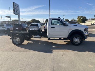 2027 RAM Ram 5500 Chassis Cab RAM 5500 TRADESMAN CHASSIS REGULAR CAB 4X4 84' CA