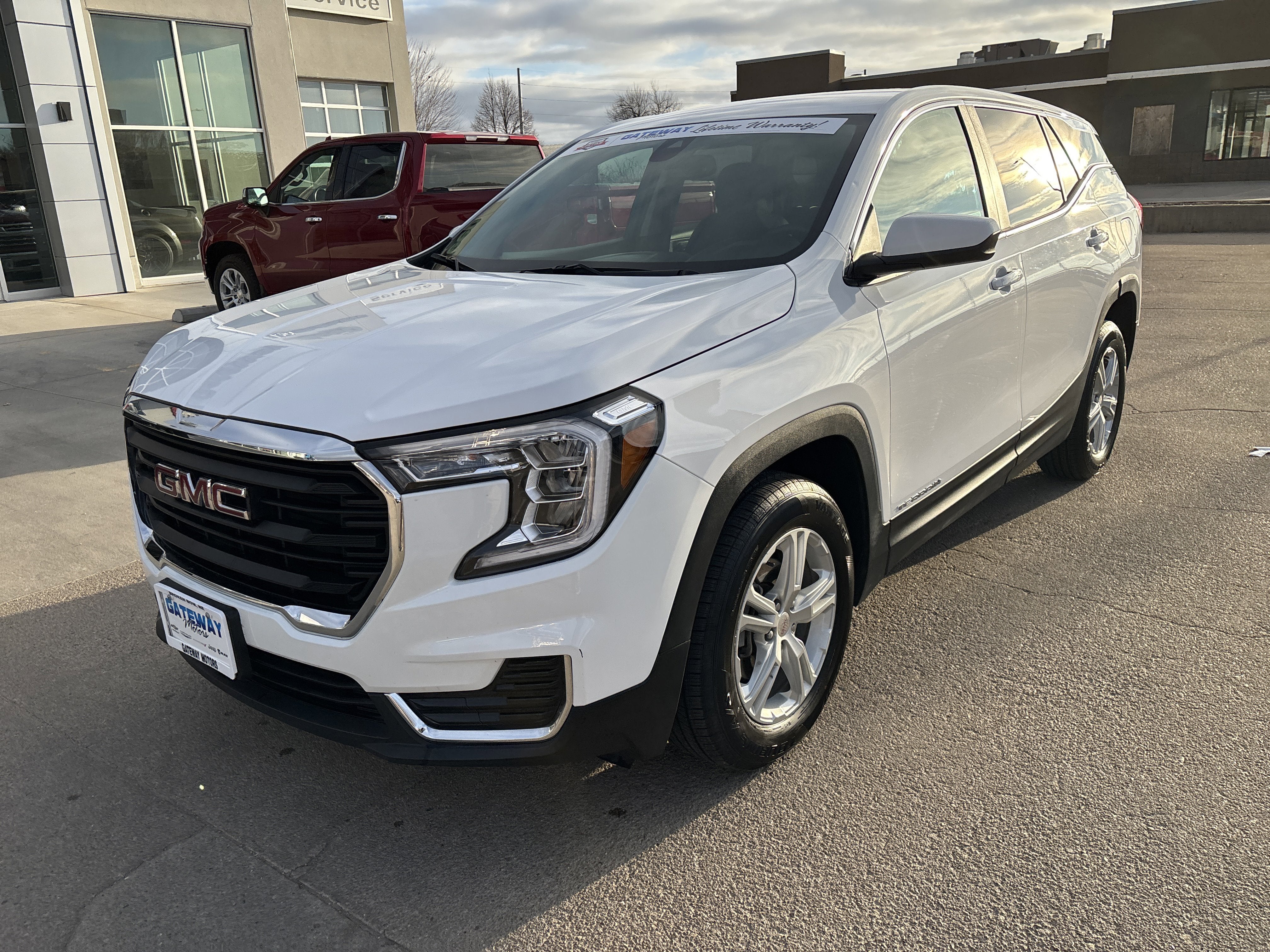 2024 GMC Terrain AWD SLE