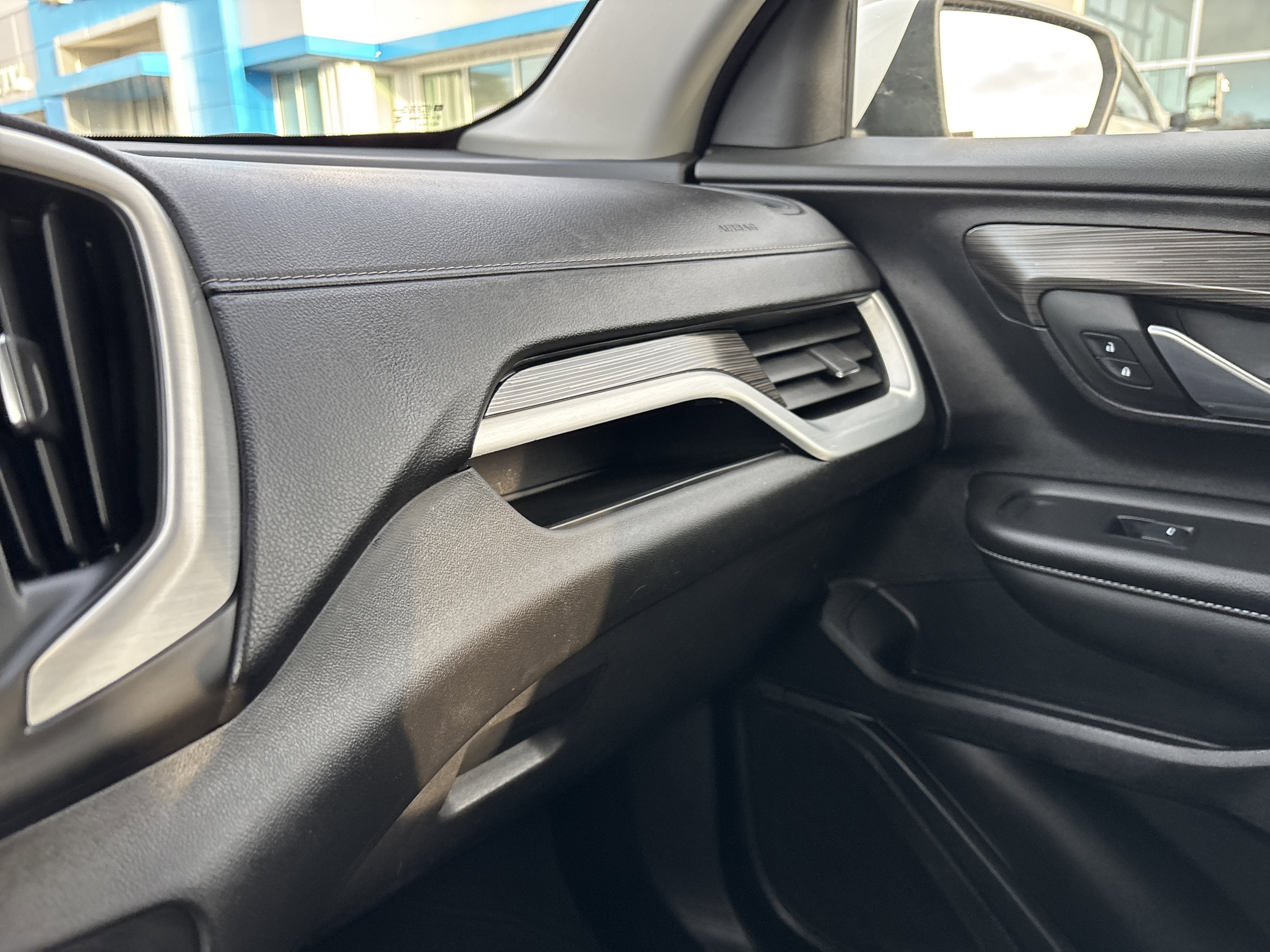 2024 GMC Terrain AWD SLE