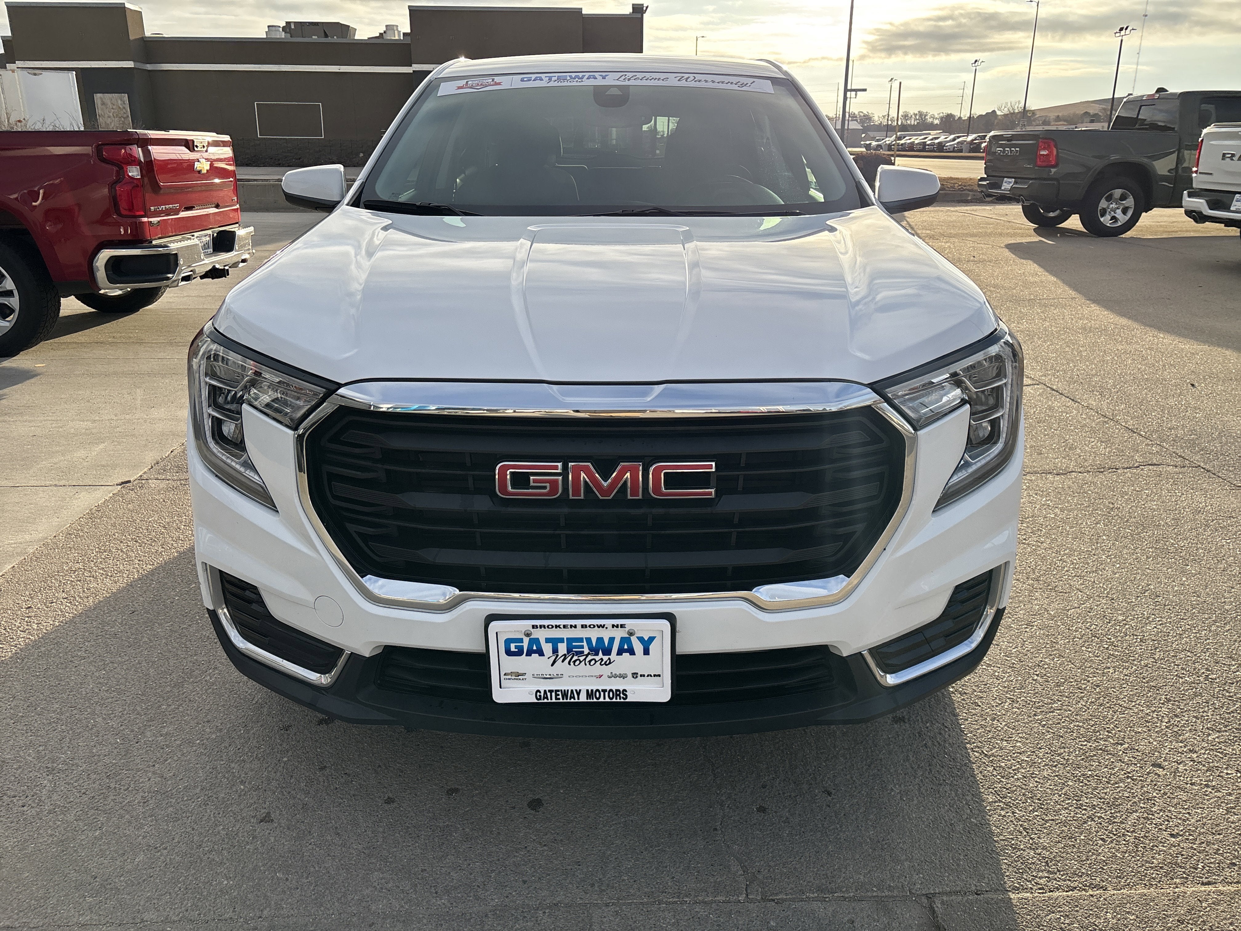 2024 GMC Terrain AWD SLE