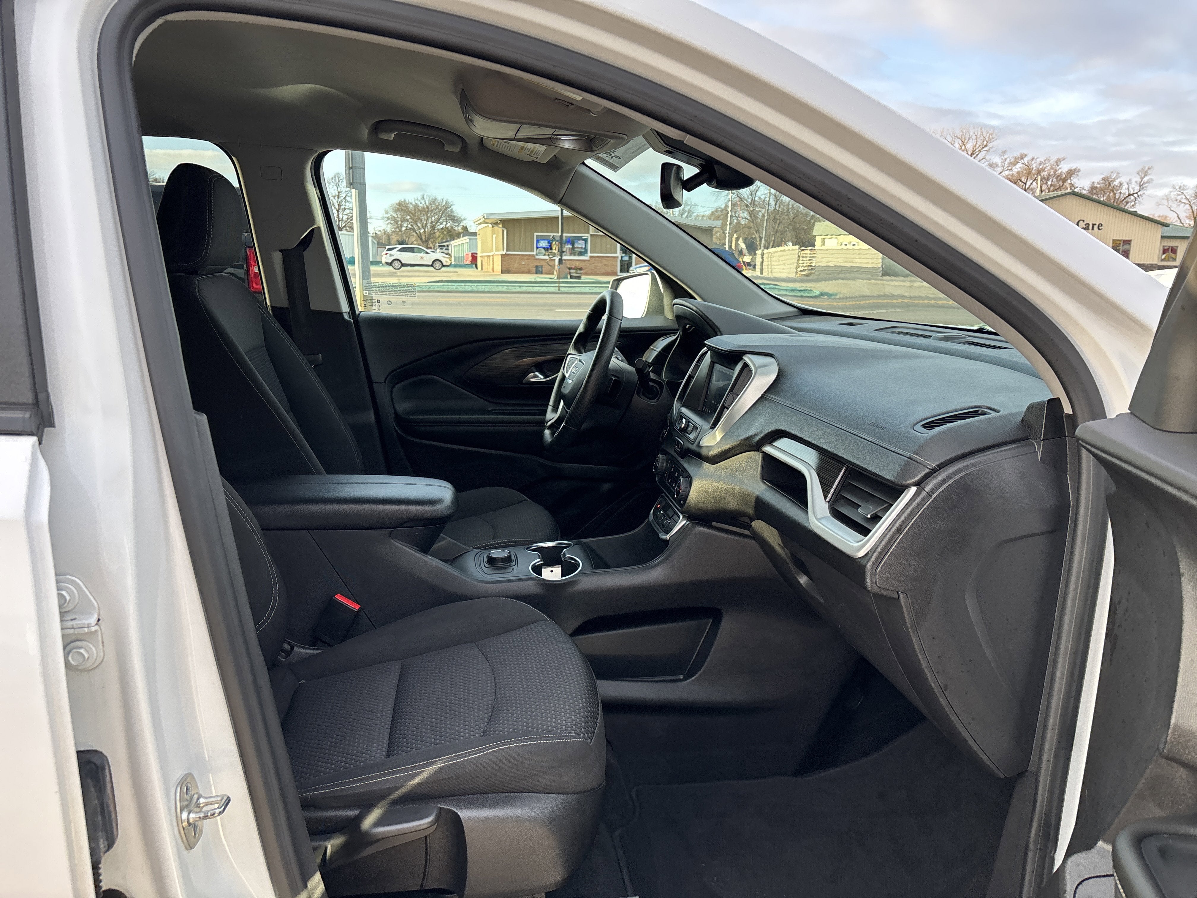 2024 GMC Terrain AWD SLE