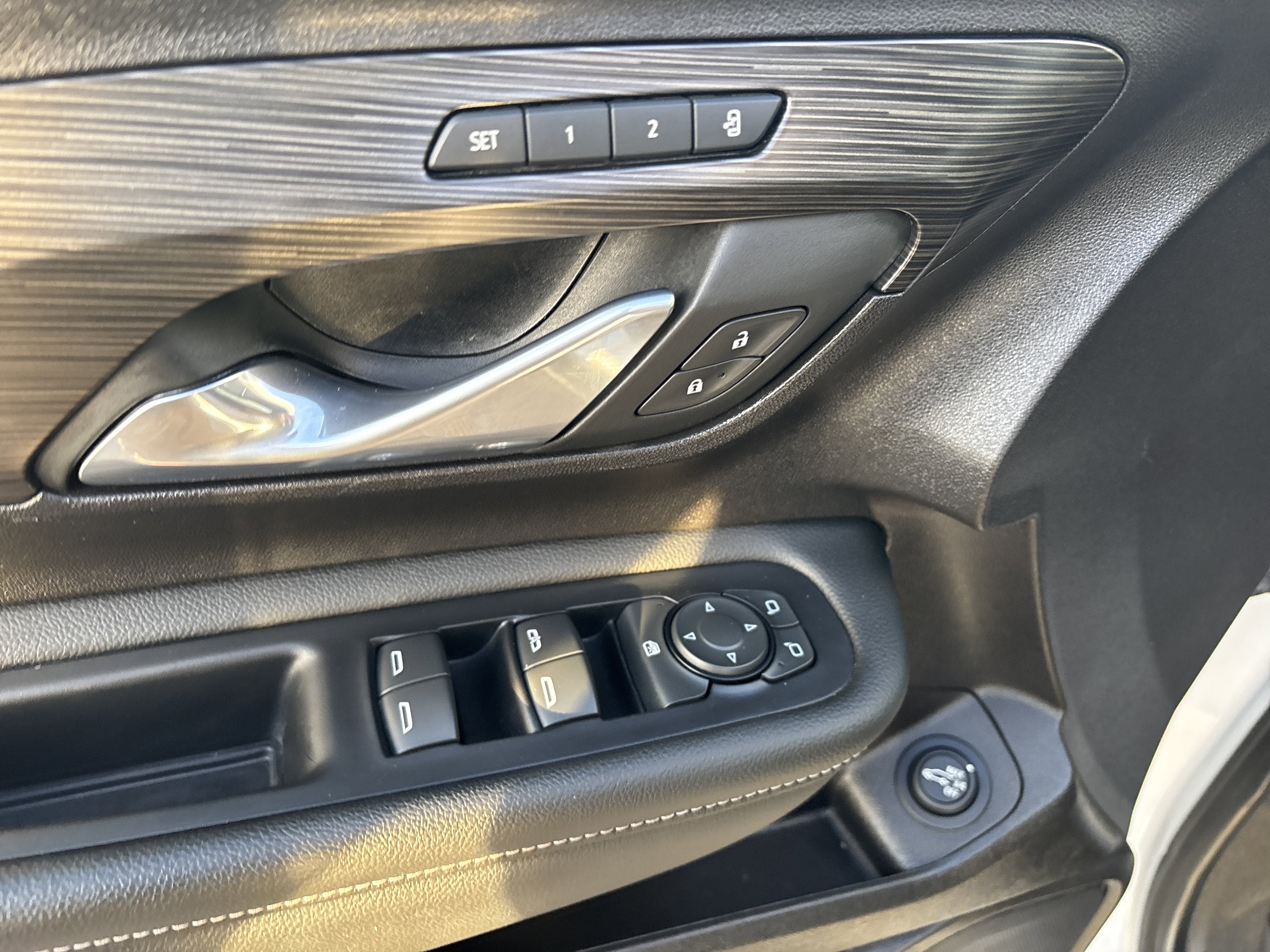 2024 GMC Terrain AWD SLT