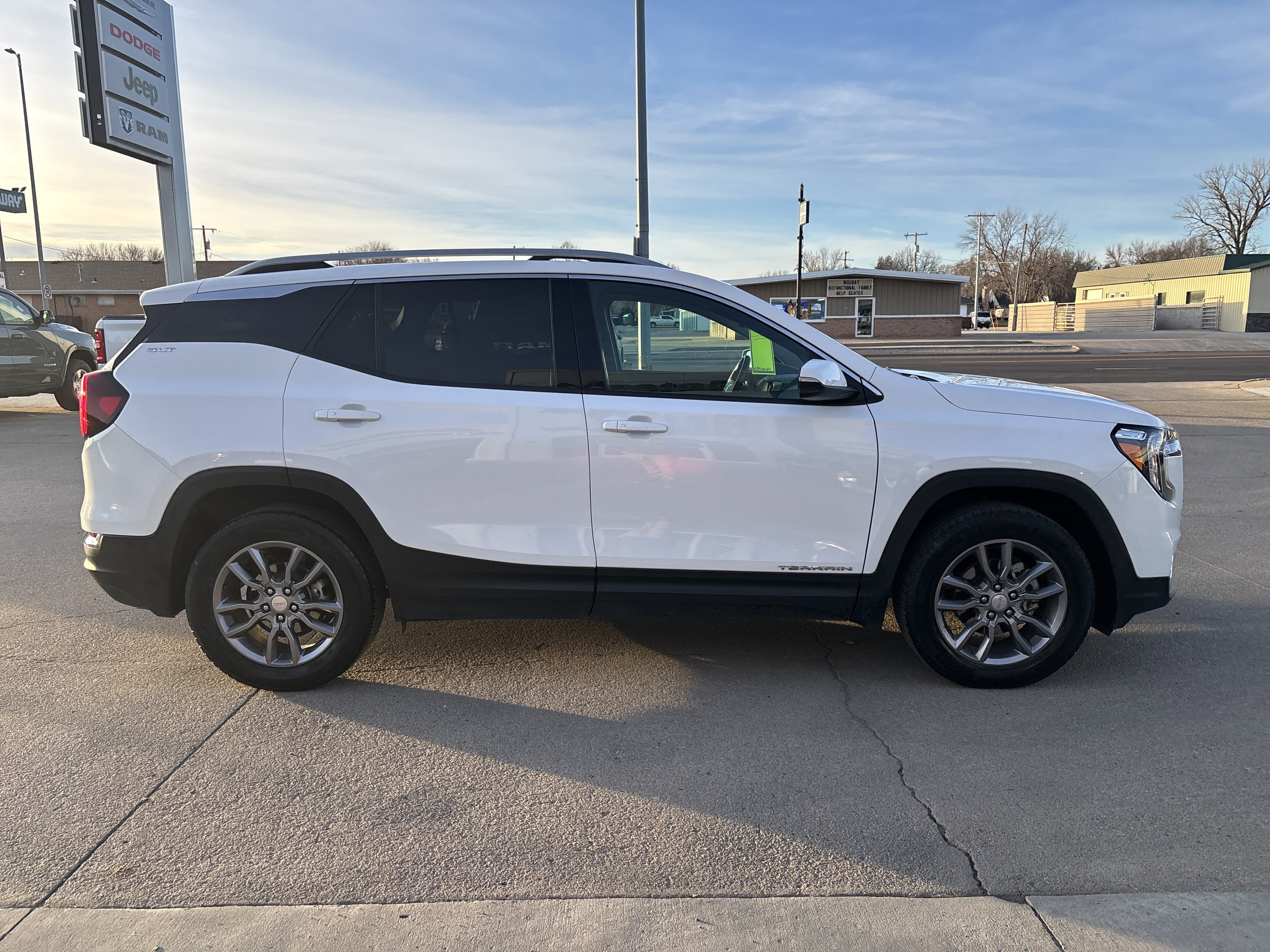2024 GMC Terrain AWD SLT