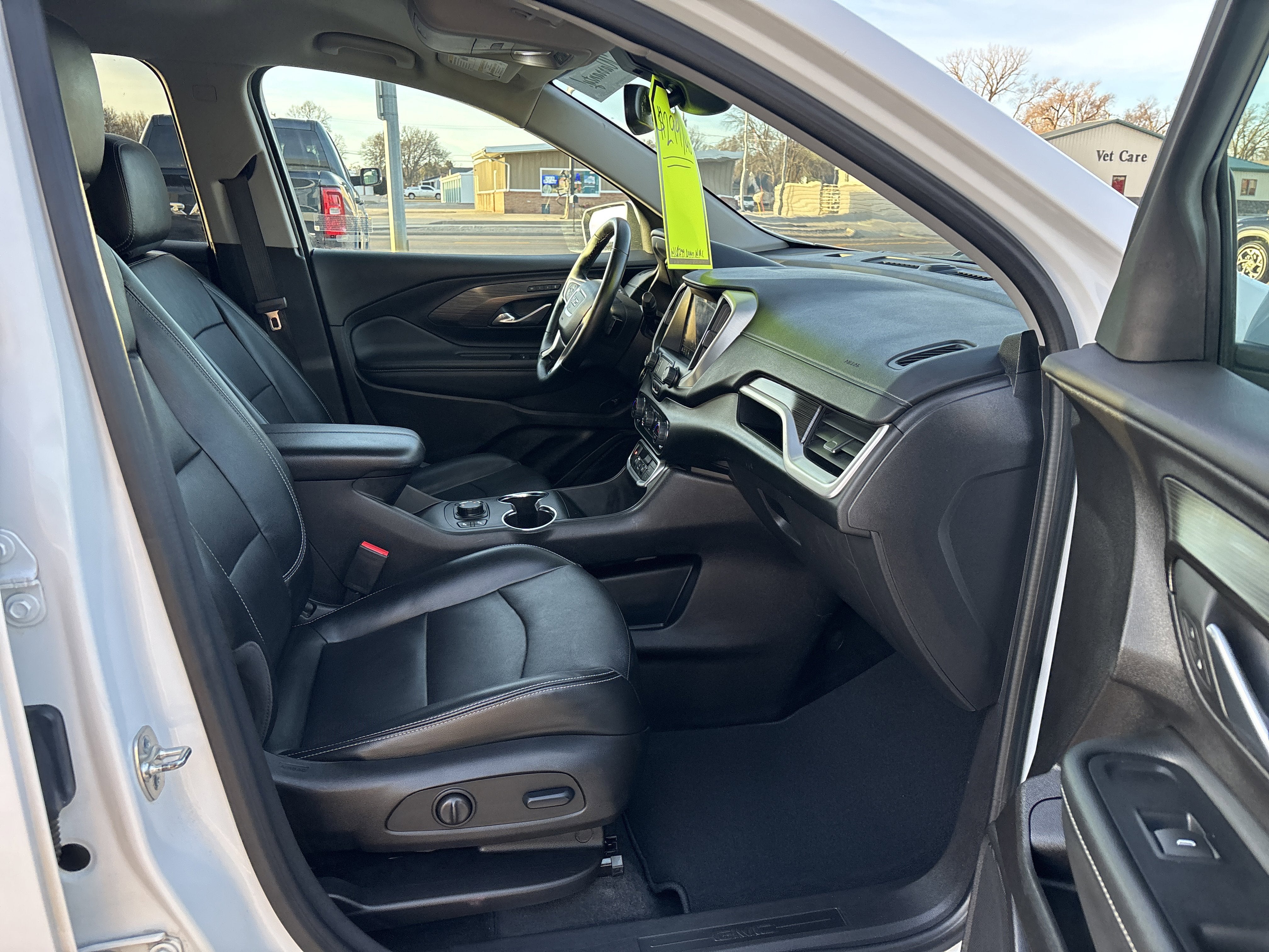 2024 GMC Terrain AWD SLT