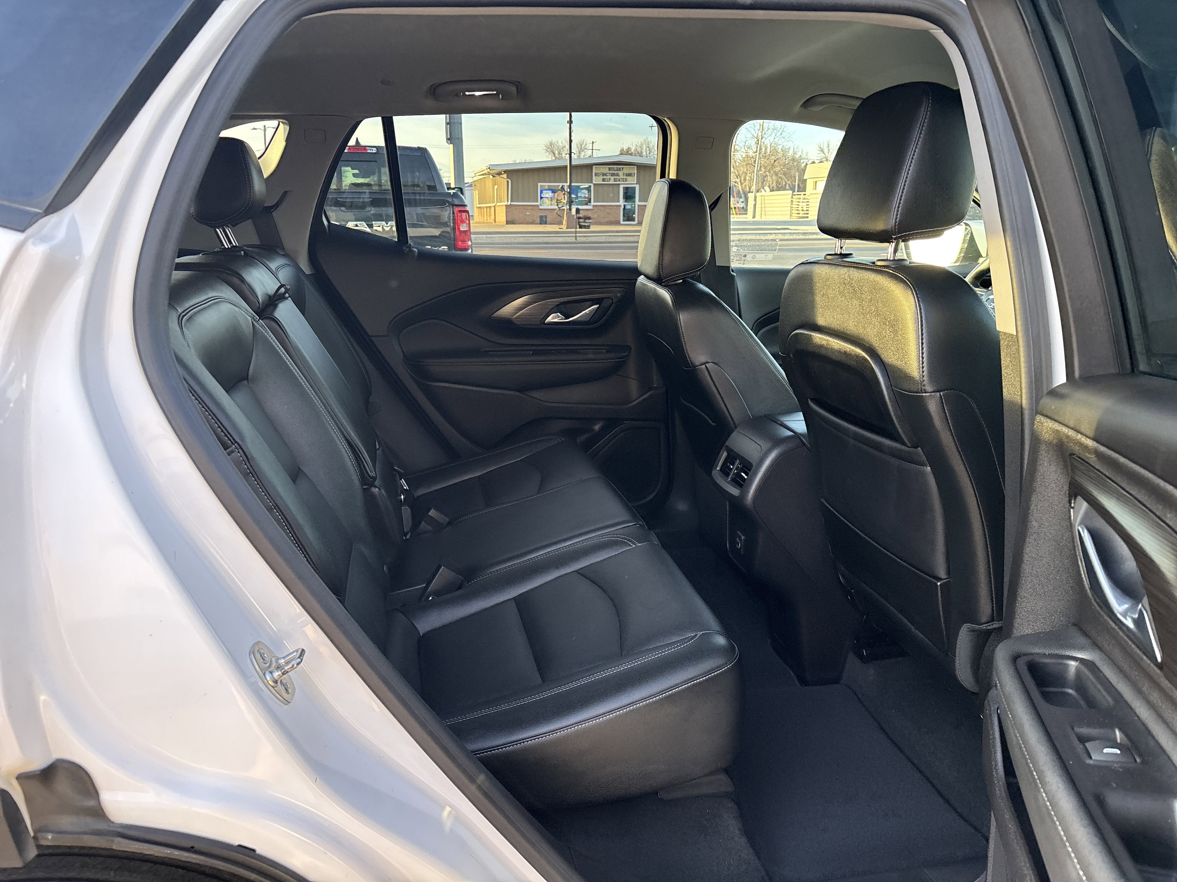 2024 GMC Terrain AWD SLT