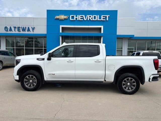 2024 GMC Sierra 1500 4WD Crew Cab Short Box AT4