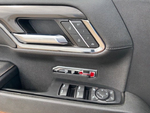 2024 GMC Sierra 1500 4WD Crew Cab Short Box AT4