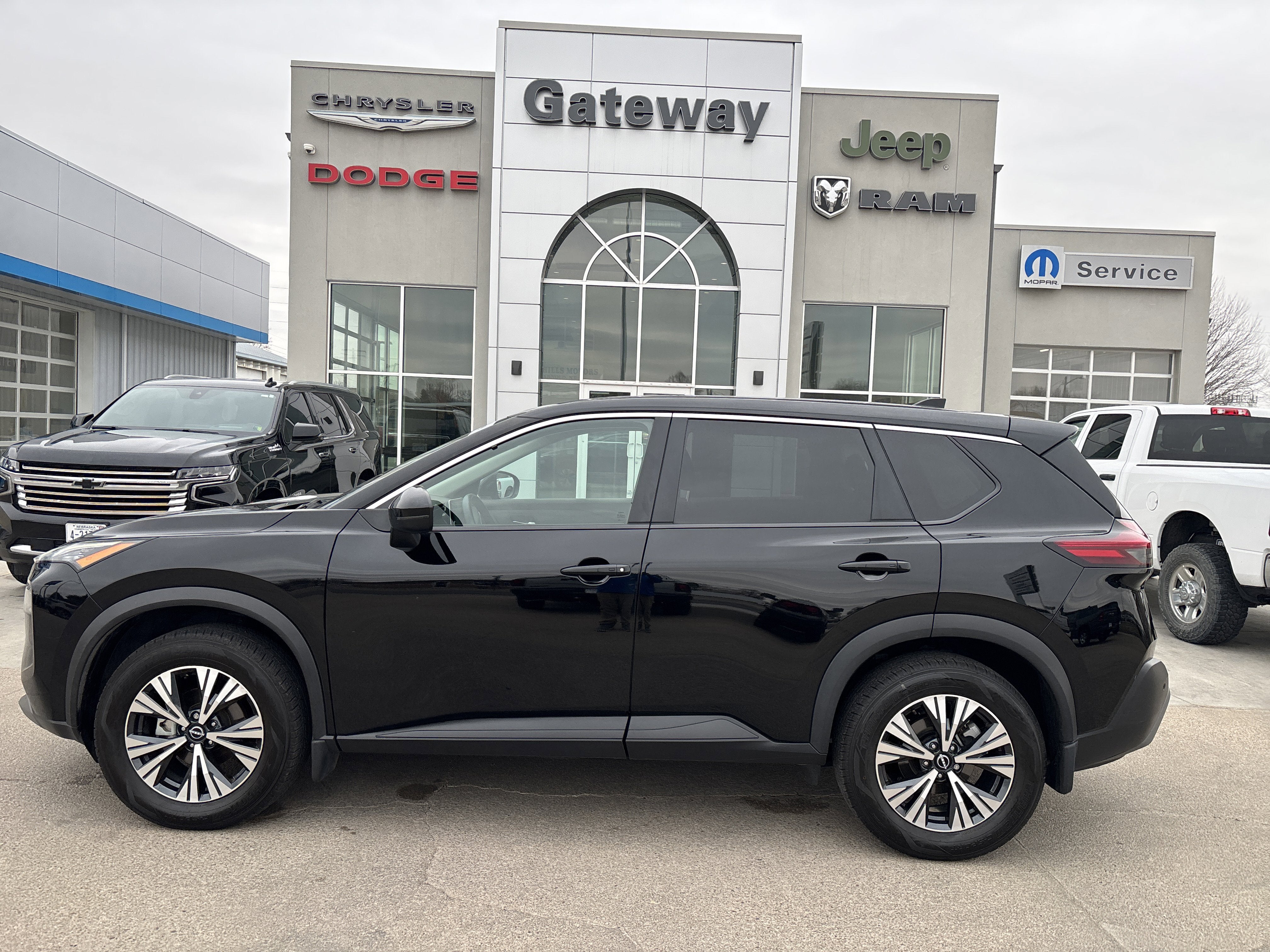 2022 Nissan Rogue SV Intelligent AWD